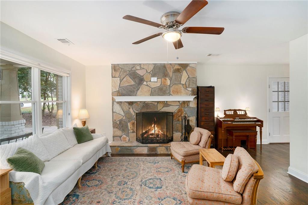 Decatur, Georgia, 30030, United States, 4 Bedrooms Bedrooms, ,3 BathroomsBathrooms,Residential,For Sale,1901323