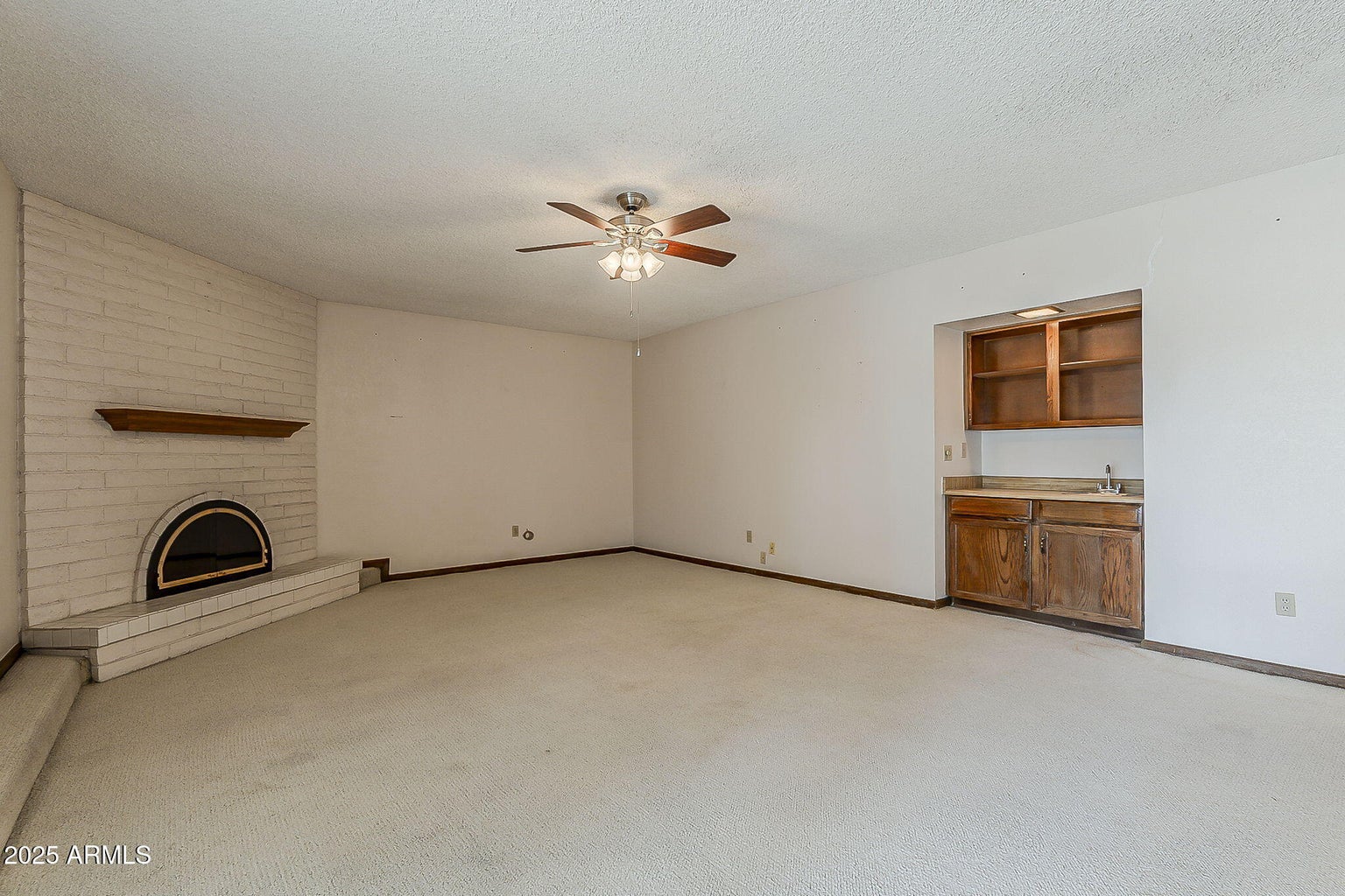 Scottsdale, Arizona, 85258, United States, 4 Bedrooms Bedrooms, ,2 BathroomsBathrooms,Residential,For Sale,1916336