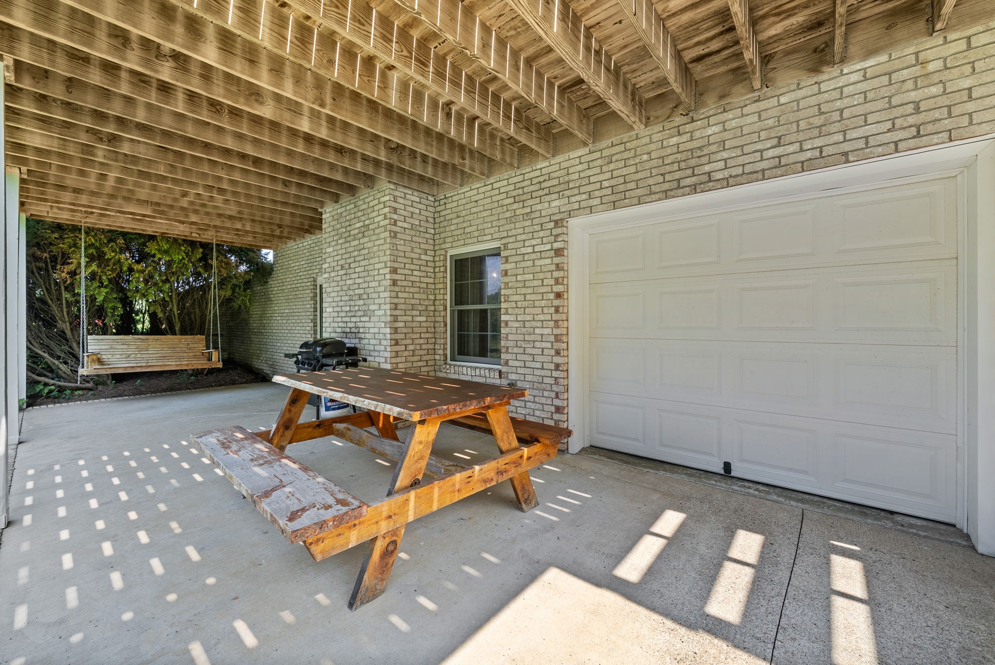 Cadiz, Kentucky, 42211, United States, 4 Bedrooms Bedrooms, ,3 BathroomsBathrooms,Residential,For Sale,1977115