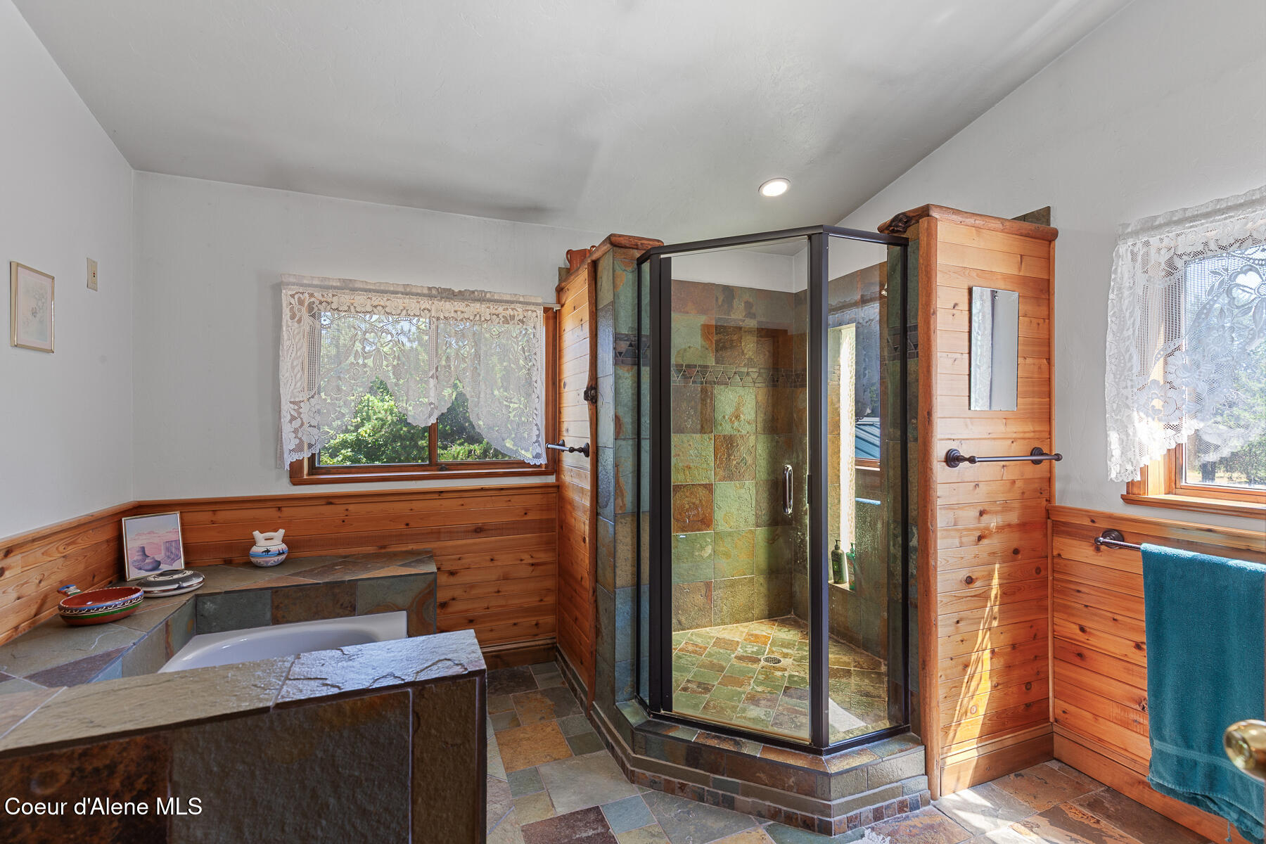 Spirit Lake, Idaho, 83869, United States, 3 Bedrooms Bedrooms, ,3 BathroomsBathrooms,Residential,For Sale,1931284