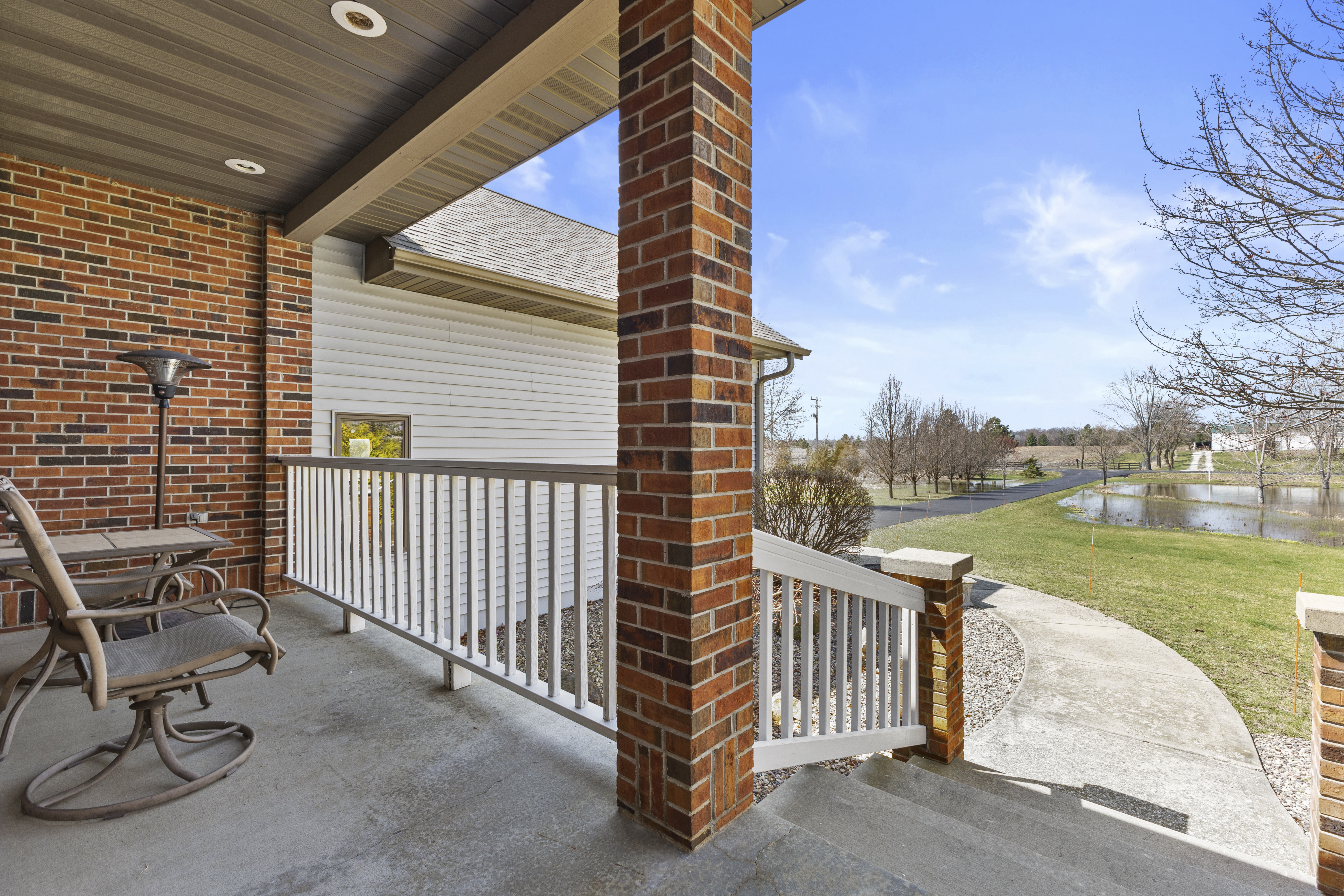  tranquil 3-acre homestead in union  grove - 物件實景