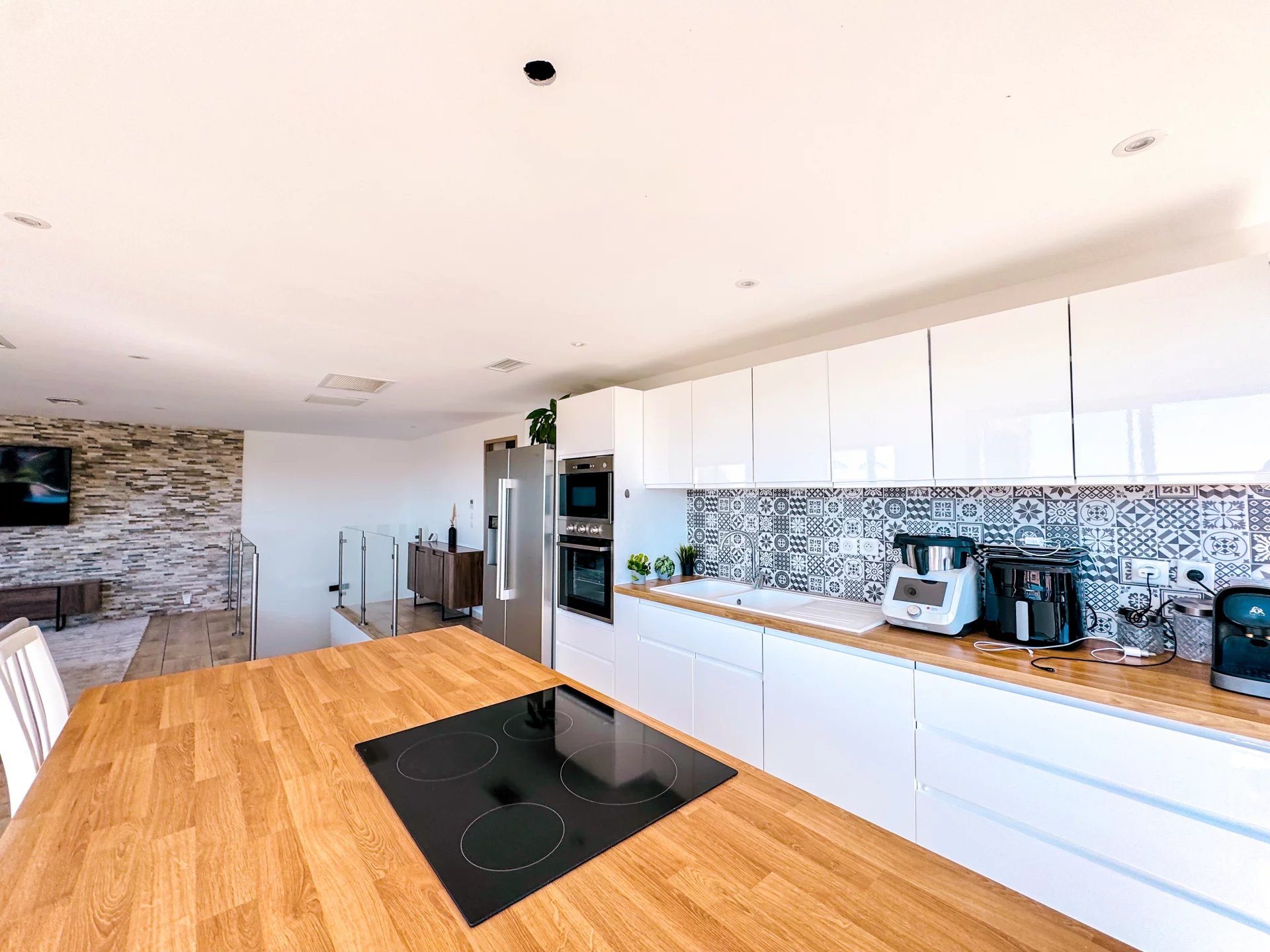 La Garde, Provence-Alpes-Côte d’Azur, 83130, FR, 4 Bedrooms Bedrooms, ,2 BathroomsBathrooms,Residential,For Sale,1867266
