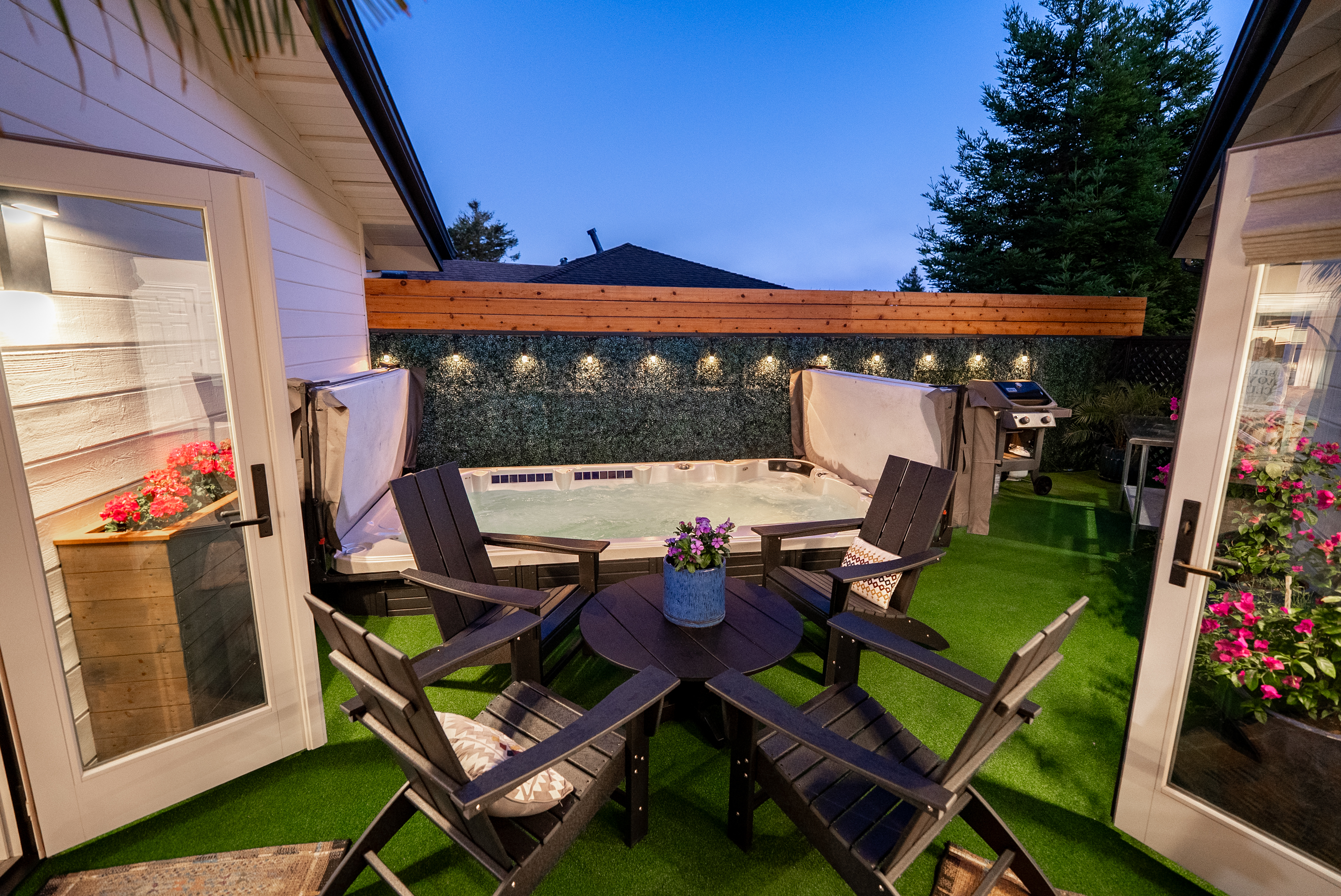  5282 Hillcrest Drive - 物件實景