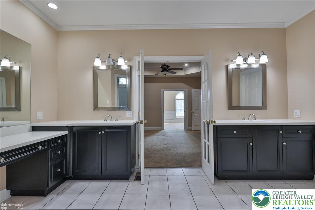 Palmer Twp, Pennsylvania, 18045, United States, 4 Bedrooms Bedrooms, ,4 BathroomsBathrooms,Residential,For Sale,1898728
