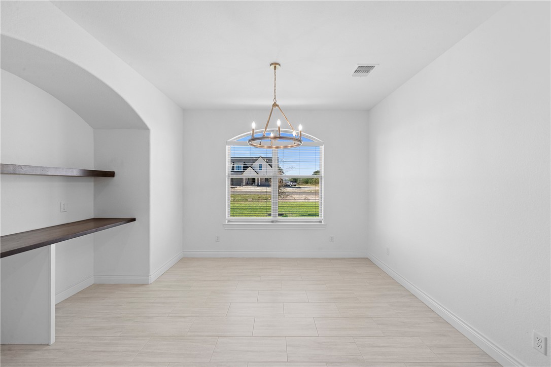 Bryan, Texas, 77808, United States, 3 Bedrooms Bedrooms, ,3 BathroomsBathrooms,Residential,For Sale,1984119