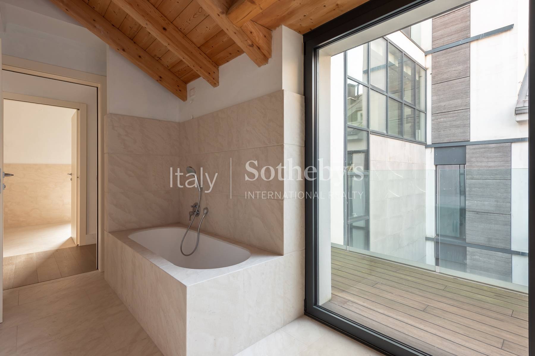  Bright residence with garden and terraces in Brera - 物件實景