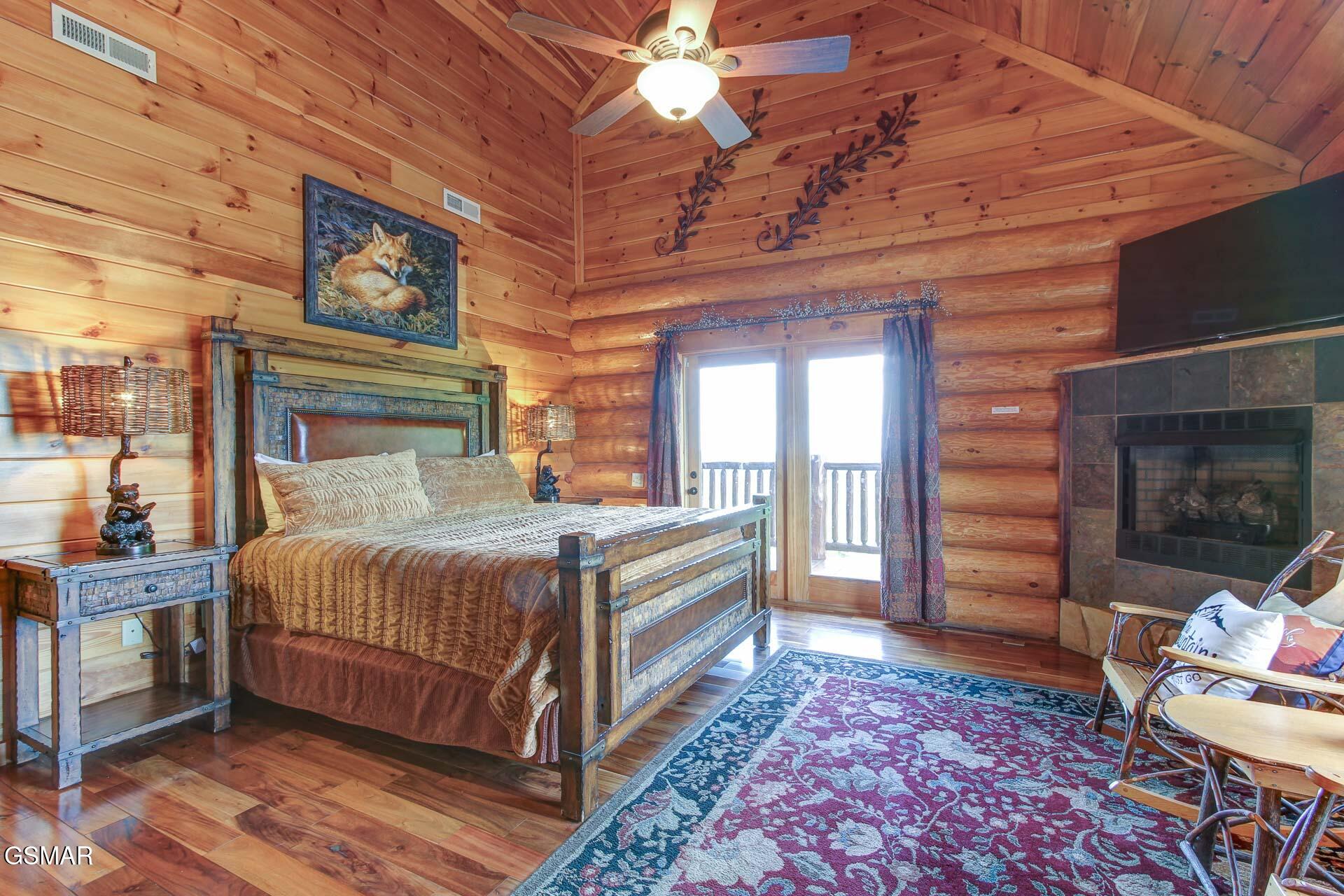 Sevierville, Tennessee, 37876, United States, 3 Bedrooms Bedrooms, ,5 BathroomsBathrooms,Residential,For Sale,1976203