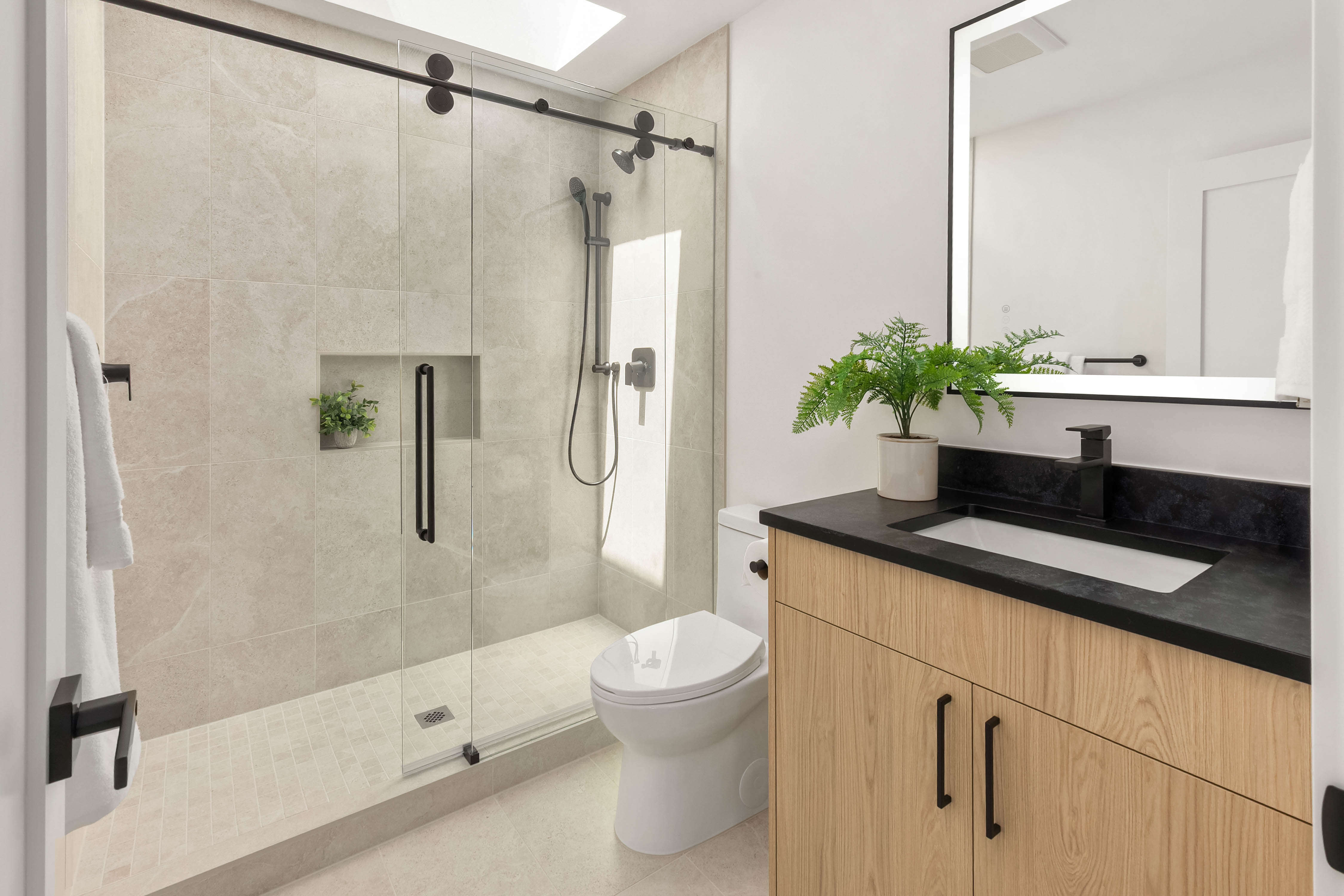  20825 SE 202nd St, Renton, WA 98058 - 物件實景
