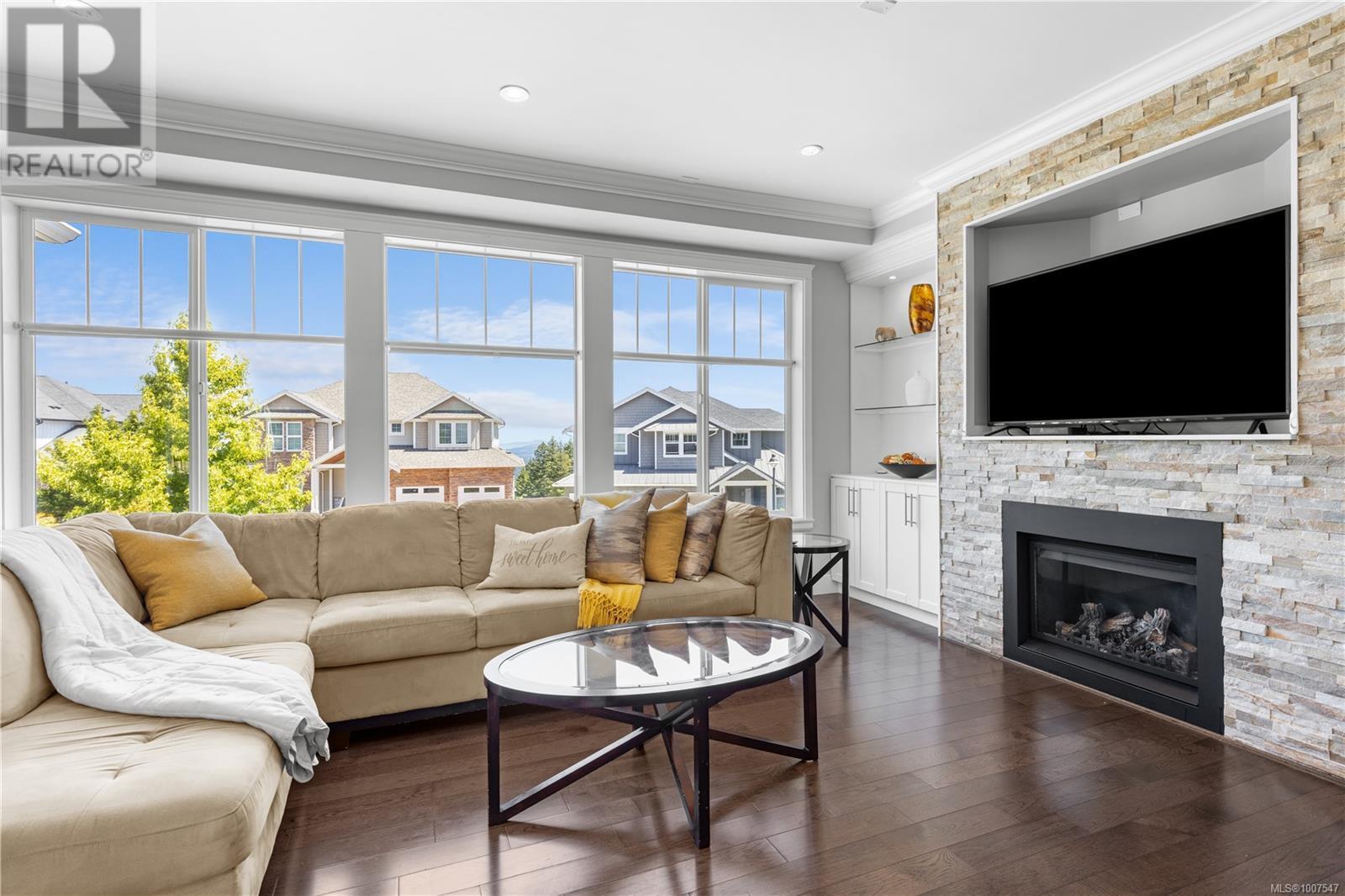 LANGFORD, British Columbia, V9B 0L2, CA, 5 Bedrooms Bedrooms, ,5 BathroomsBathrooms,Residential,For Sale,1896938