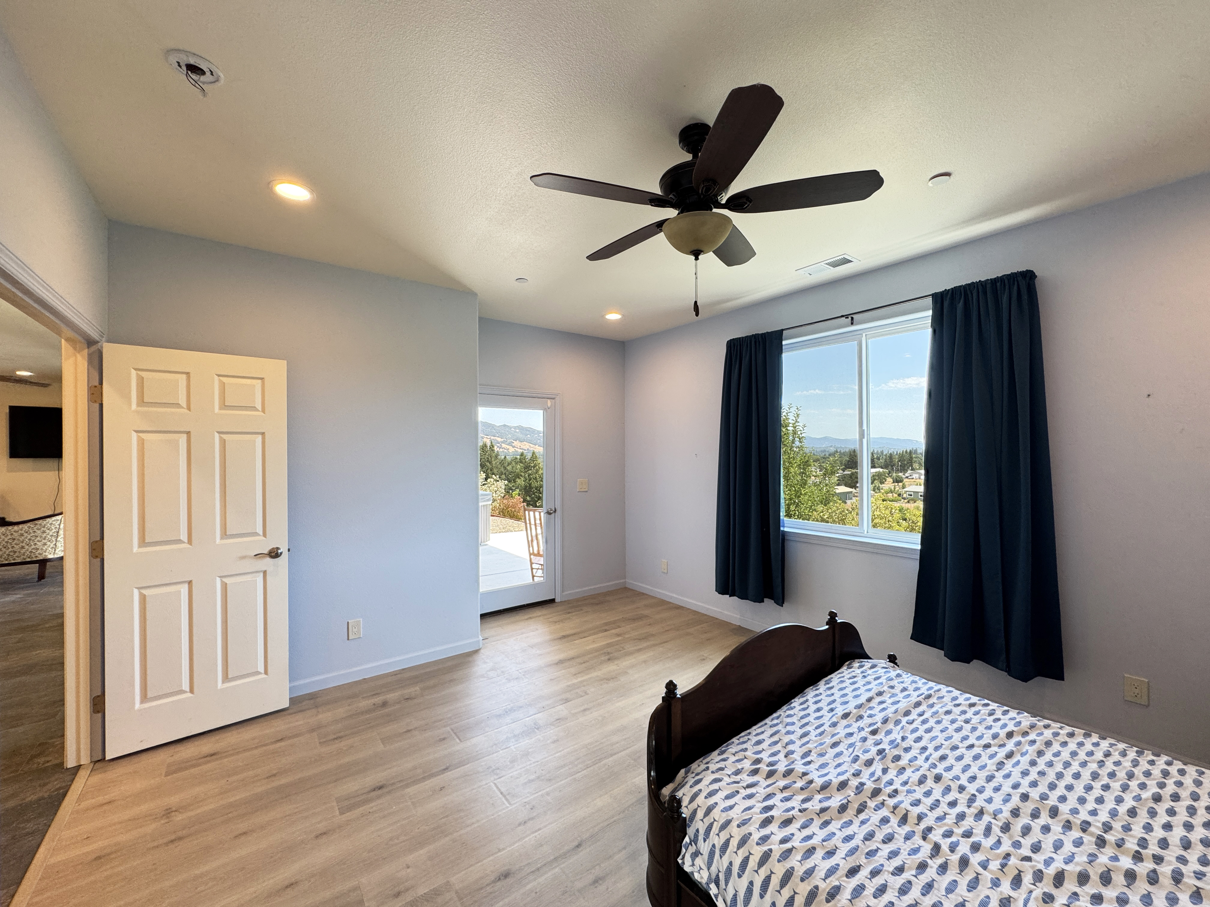 Redwood Valley, California, 95470, United States, 3 Bedrooms Bedrooms, ,3 BathroomsBathrooms,Residential,For Sale,1889817