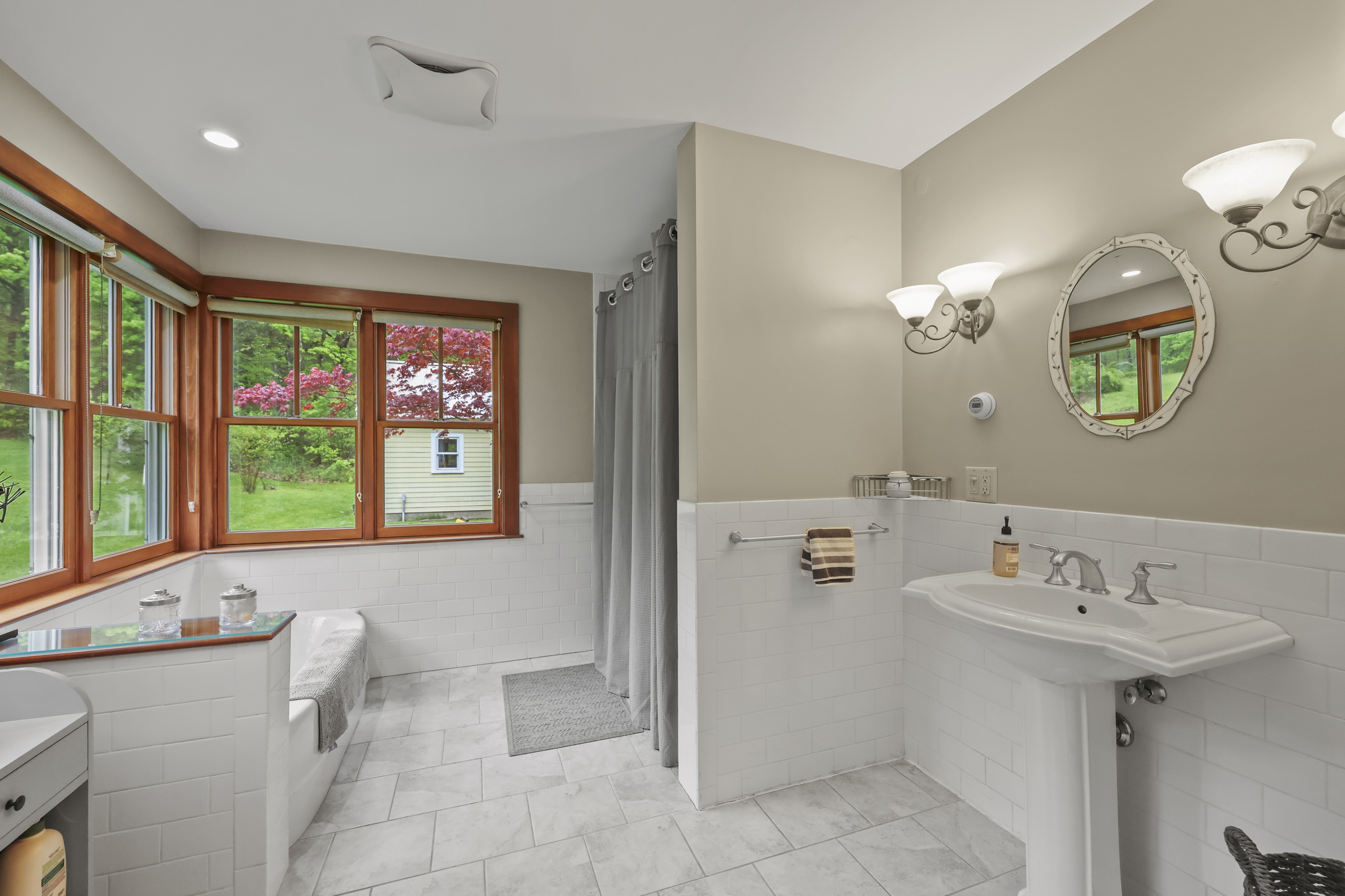  Immaculate & Accessible Cape with Convenient Access to the Best of the Berkshire - 物件實景