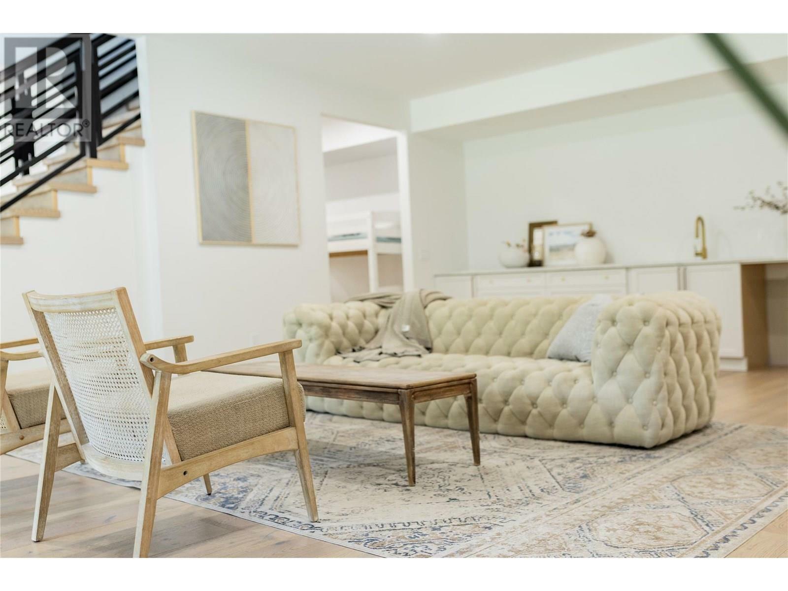 GRAND FORKS, British Columbia, V0H 1H2, CA, 5 Bedrooms Bedrooms, ,5 BathroomsBathrooms,Residential,For Sale,1868553