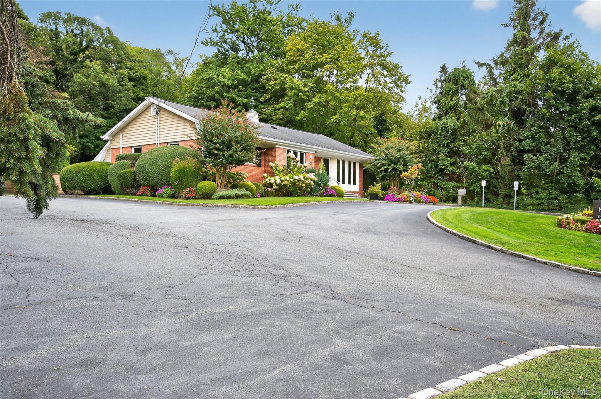  634 Park Avenue, Huntington, NY, 11743 - 物件實景