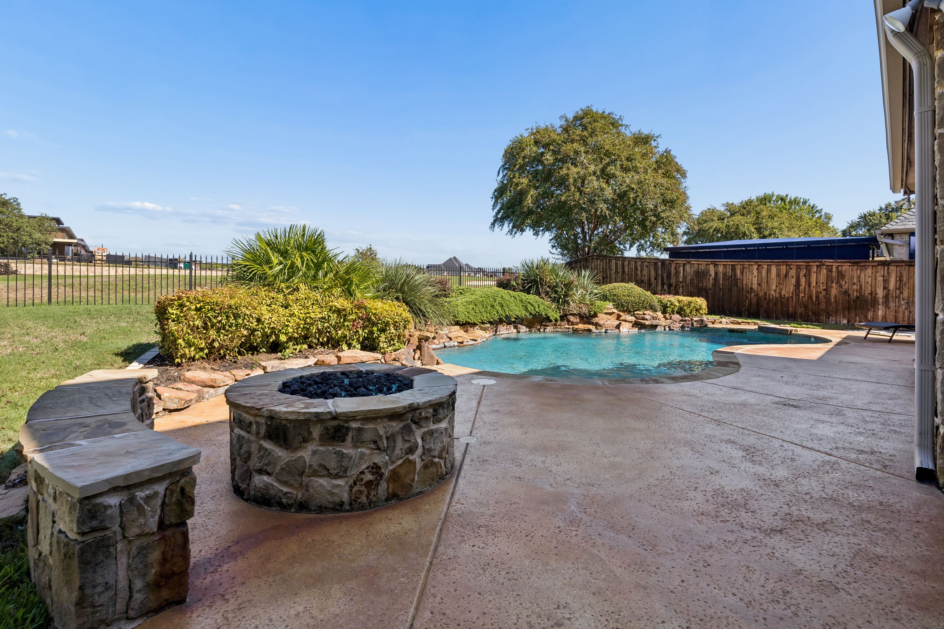  837 Thomas Crossing Drive, Fort Worth, TX, 76028 - 物件實景