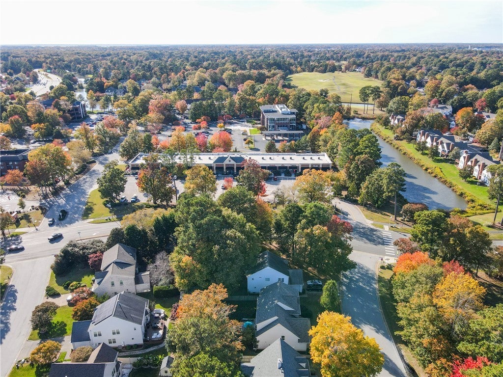 Yorktown, Virginia, 23693, United States, 6 Bedrooms Bedrooms, ,3 BathroomsBathrooms,Residential,For Sale,1987855
