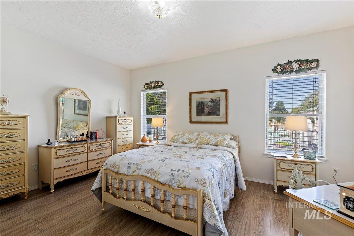 Nampa, Idaho, 83686-8635, United States, 4 Bedrooms Bedrooms, ,4 BathroomsBathrooms,Residential,For Sale,1907739