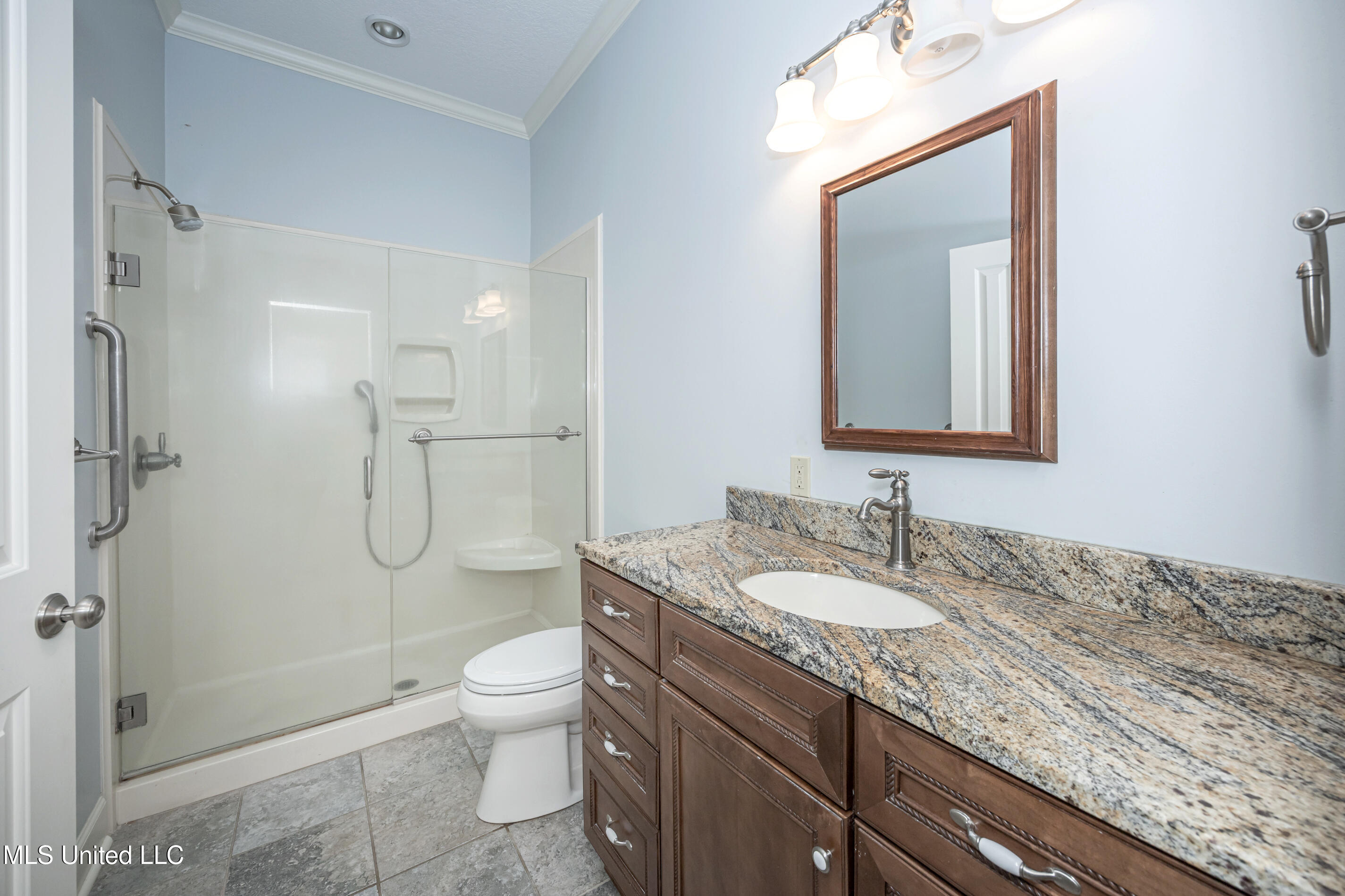 Ocean Springs, Mississippi, 39564, United States, 3 Bedrooms Bedrooms, ,3 BathroomsBathrooms,Residential,For Sale,1903607