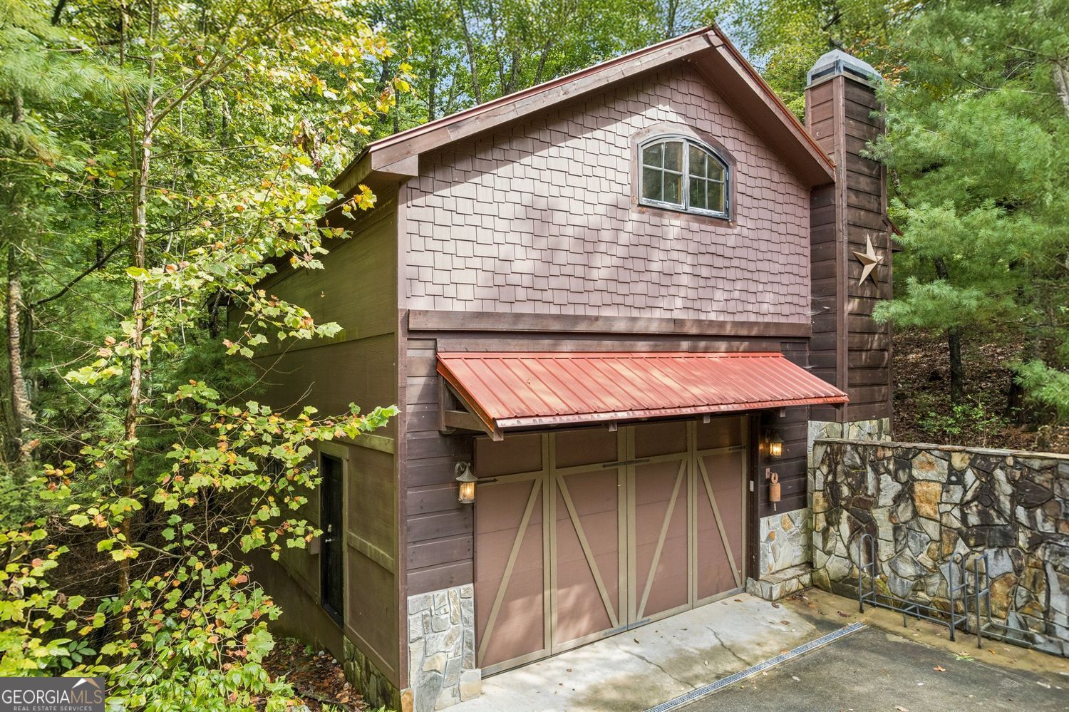 Ellijay, Georgia, 30540, United States, 3 Bedrooms Bedrooms, ,4 BathroomsBathrooms,Residential,For Sale,1952403