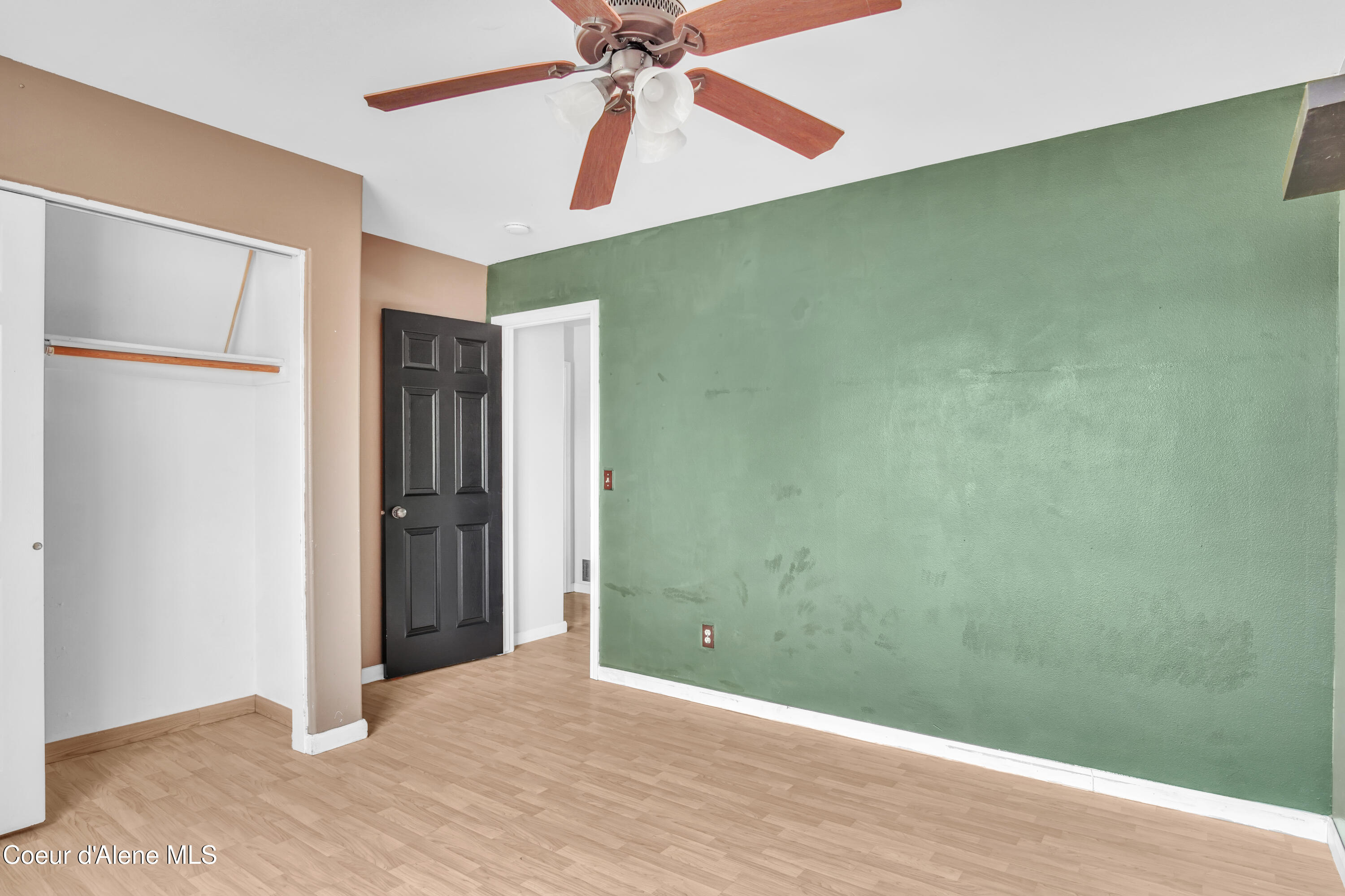 Hayden, Idaho, 83835, United States, 3 Bedrooms Bedrooms, ,3 BathroomsBathrooms,Residential,For Sale,1937119