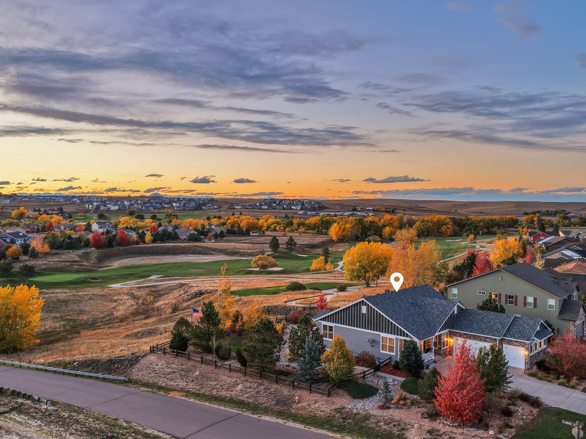  Experience elevated Colorado living in this exceptional ranch-style home. - 物件實景