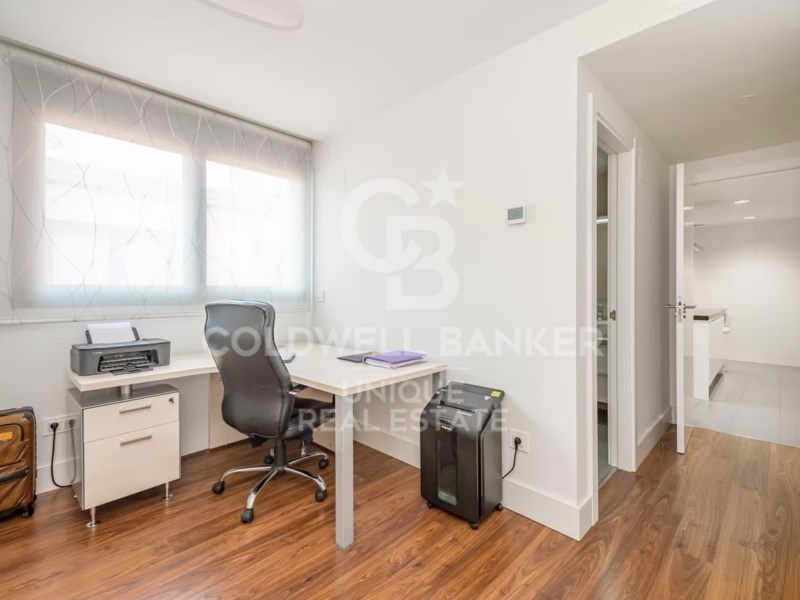 Madrid, Comunidad de Madrid, ES, 4 Bedrooms Bedrooms, ,5 BathroomsBathrooms,Residential,For Sale,1805541