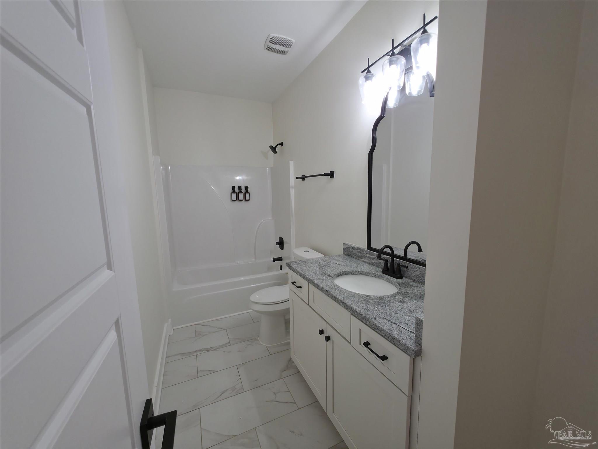 Milton, Florida, 32583, United States, 4 Bedrooms Bedrooms, ,3 BathroomsBathrooms,Residential,For Sale,1993061