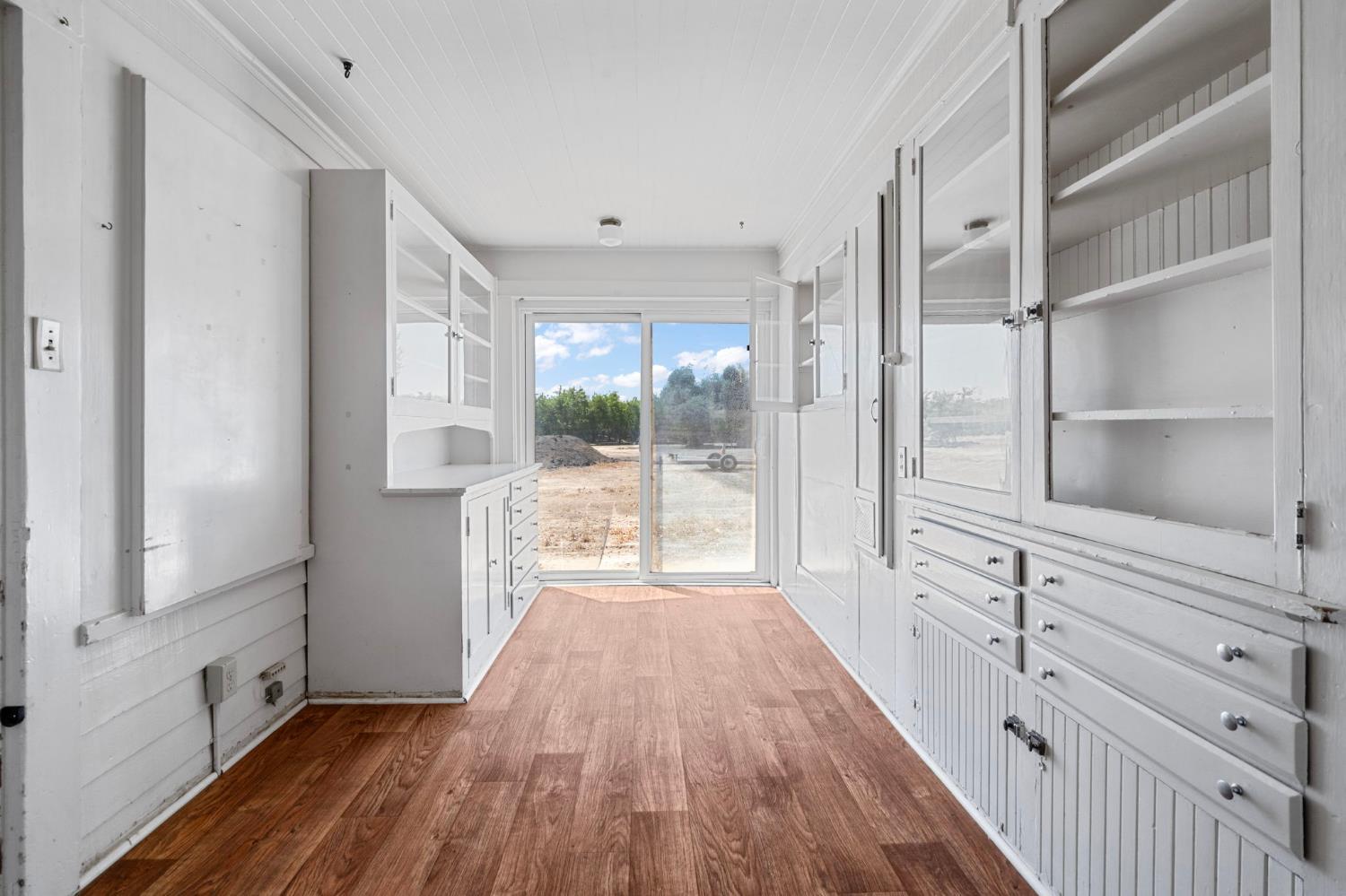 Vernalis, California, 95385, United States, 5 Bedrooms Bedrooms, ,3 BathroomsBathrooms,Residential,For Sale,1979261