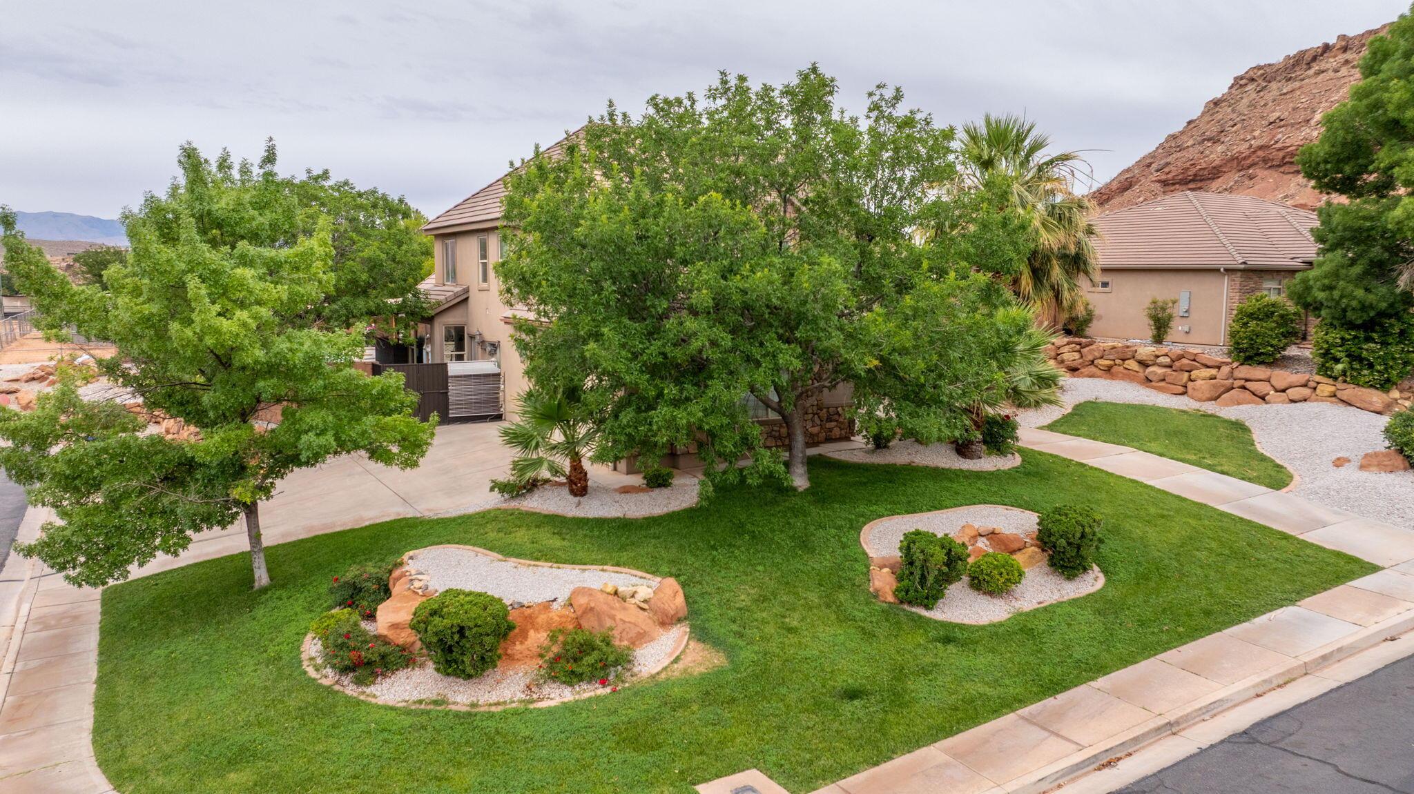St George, Utah, 84790, United States, 6 Bedrooms Bedrooms, ,5 BathroomsBathrooms,Residential,For Sale,1923472