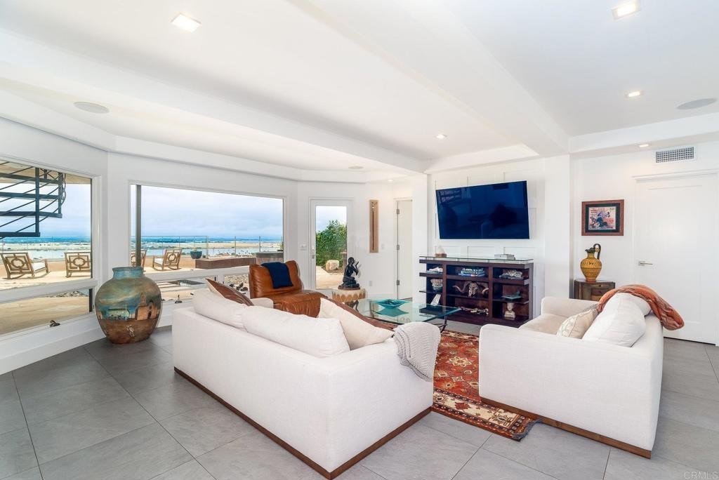 San Diego, California, 92106, United States, 4 Bedrooms Bedrooms, ,7 BathroomsBathrooms,Residential,For Sale,1988127