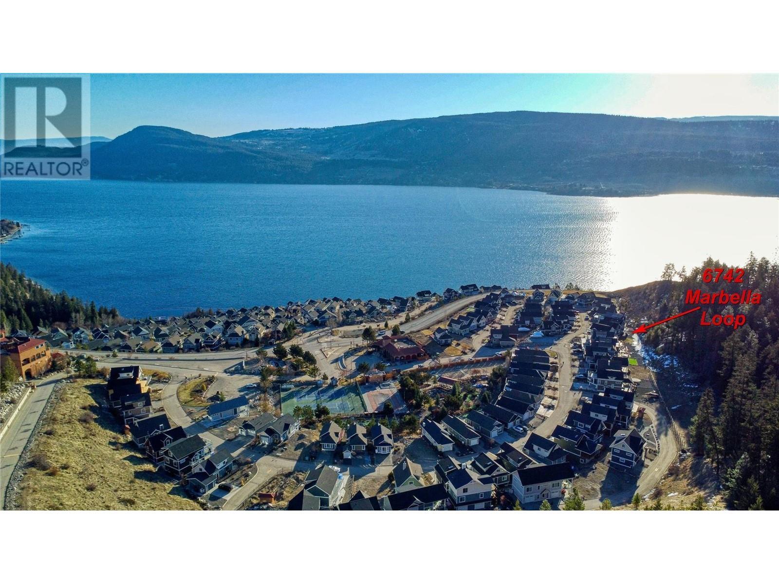 KELOWNA, British Columbia, V1Z 3R8, CA, 3 Bedrooms Bedrooms, ,3 BathroomsBathrooms,Residential,For Sale,1951197