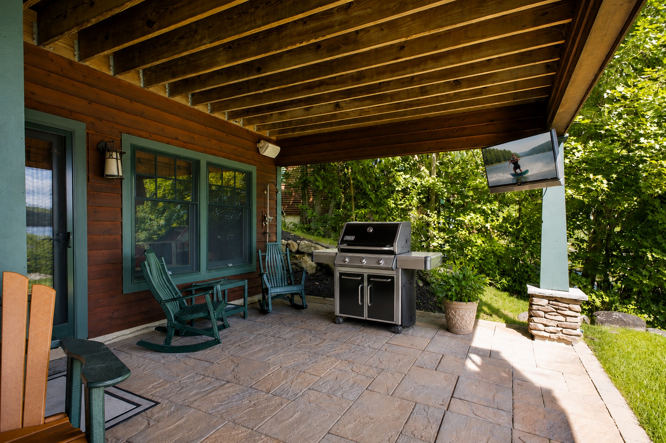  64 Pointe Drive, Schroon Lake, NY, 12870 - 物件實景