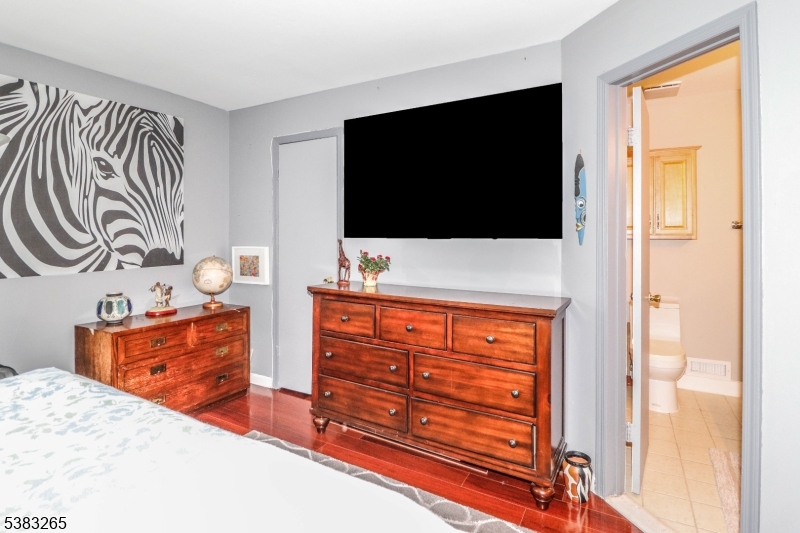 Sayreville Boro, New Jersey, 08859, United States, 2 Bedrooms Bedrooms, ,3 BathroomsBathrooms,Residential,For Sale,1962981