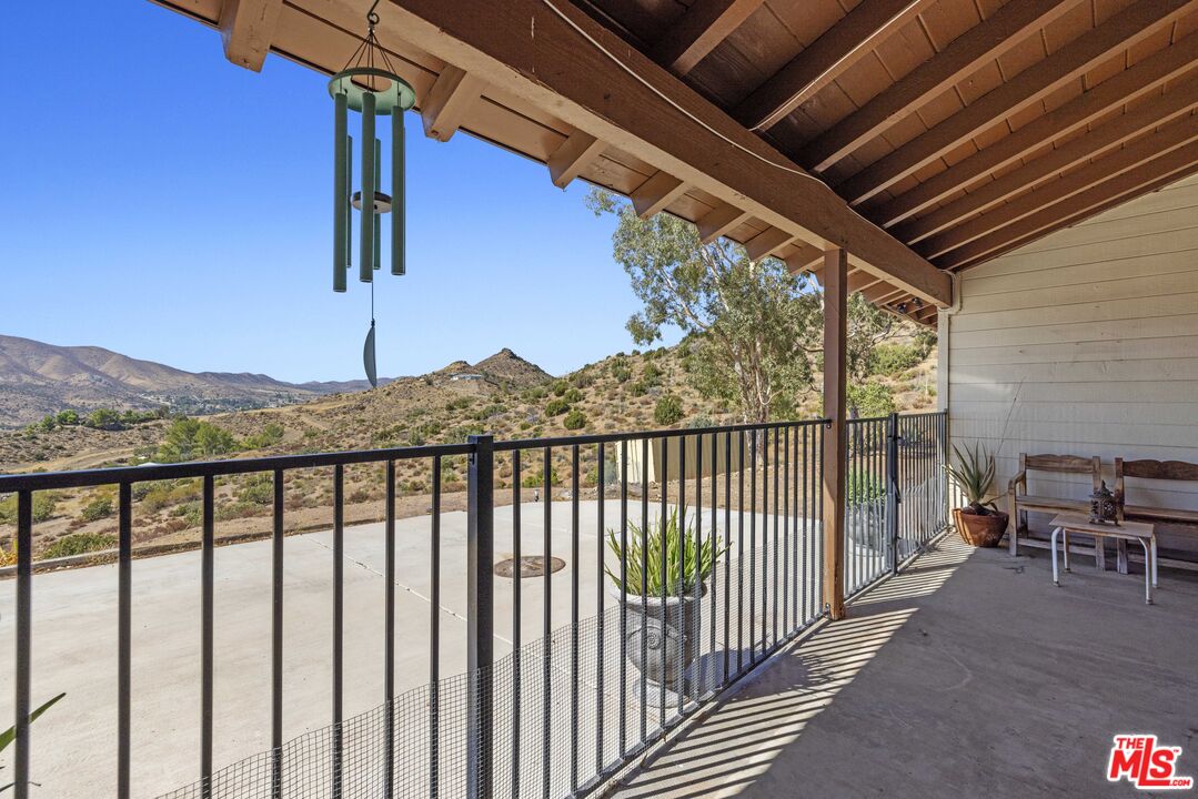 Acton, California, 93510, United States, 4 Bedrooms Bedrooms, ,3 BathroomsBathrooms,Residential,For Sale,1897411