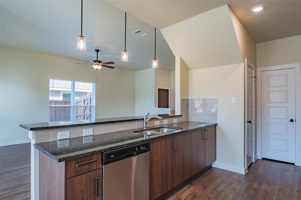 Venus, Texas, 76084, United States, 8 Bedrooms Bedrooms, ,6 BathroomsBathrooms,Residential,For Sale,1922033