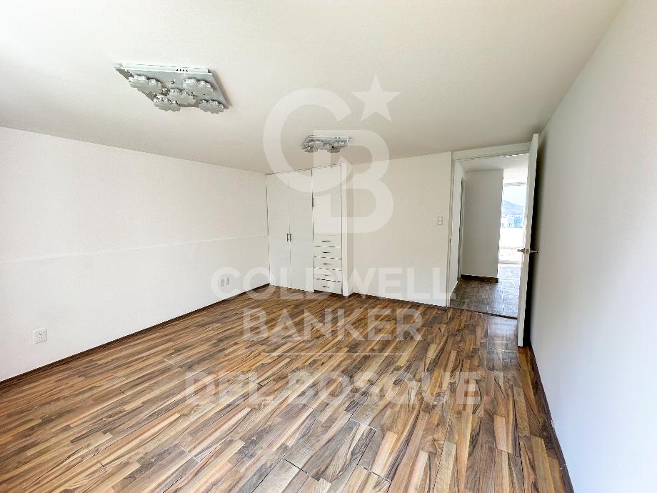 General Miguel Miram?n, Naucalpan de Juárez, Estado de méxico, 53126, Mexico, 6 Bedrooms Bedrooms, ,4 BathroomsBathrooms,Residential,For Sale,General Miguel Miram?n,1621577