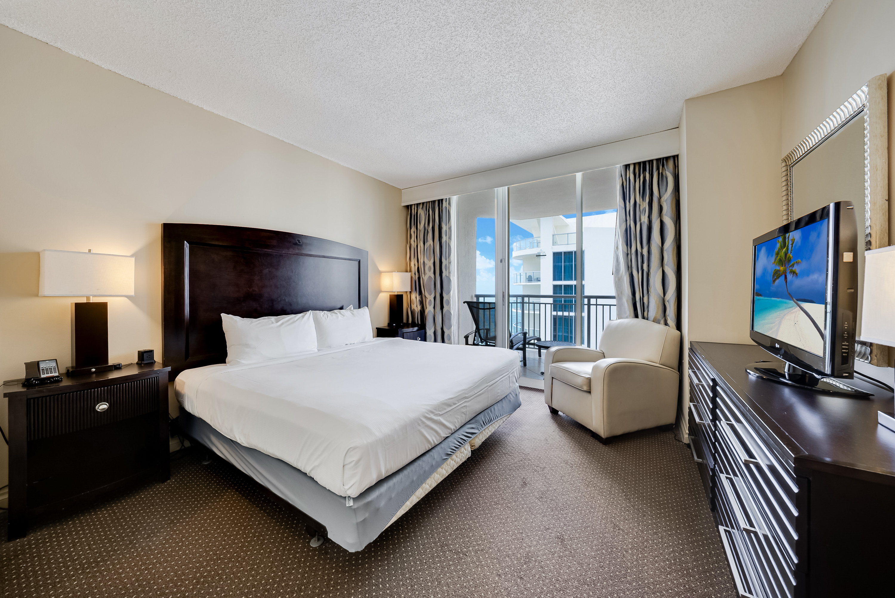  17375 Collins Ave, Sunny Isles Beach, FL, 33160 - 物件實景