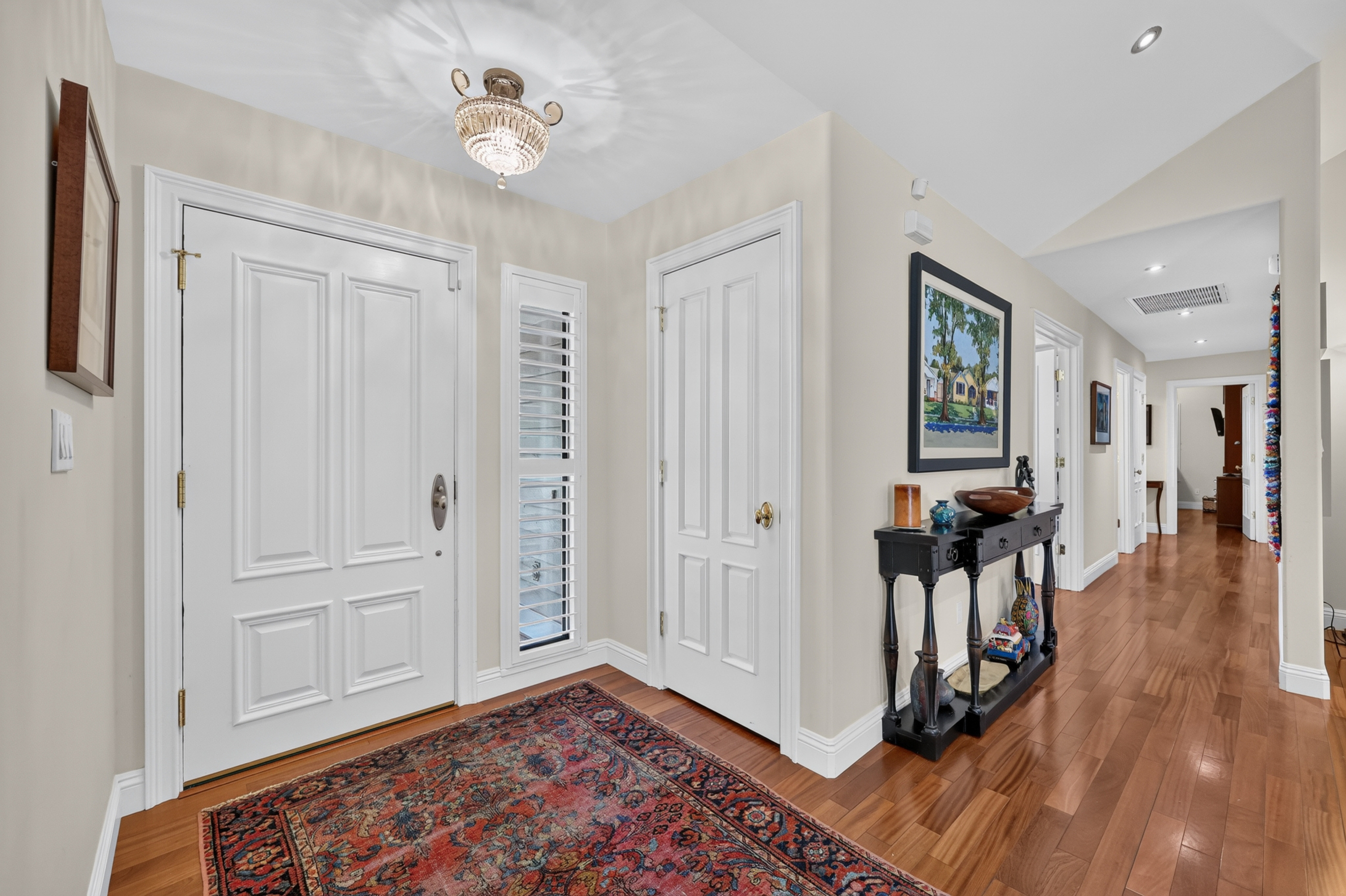  1073 Harrington Way, Carmichael, CA 95608 - 物件實景