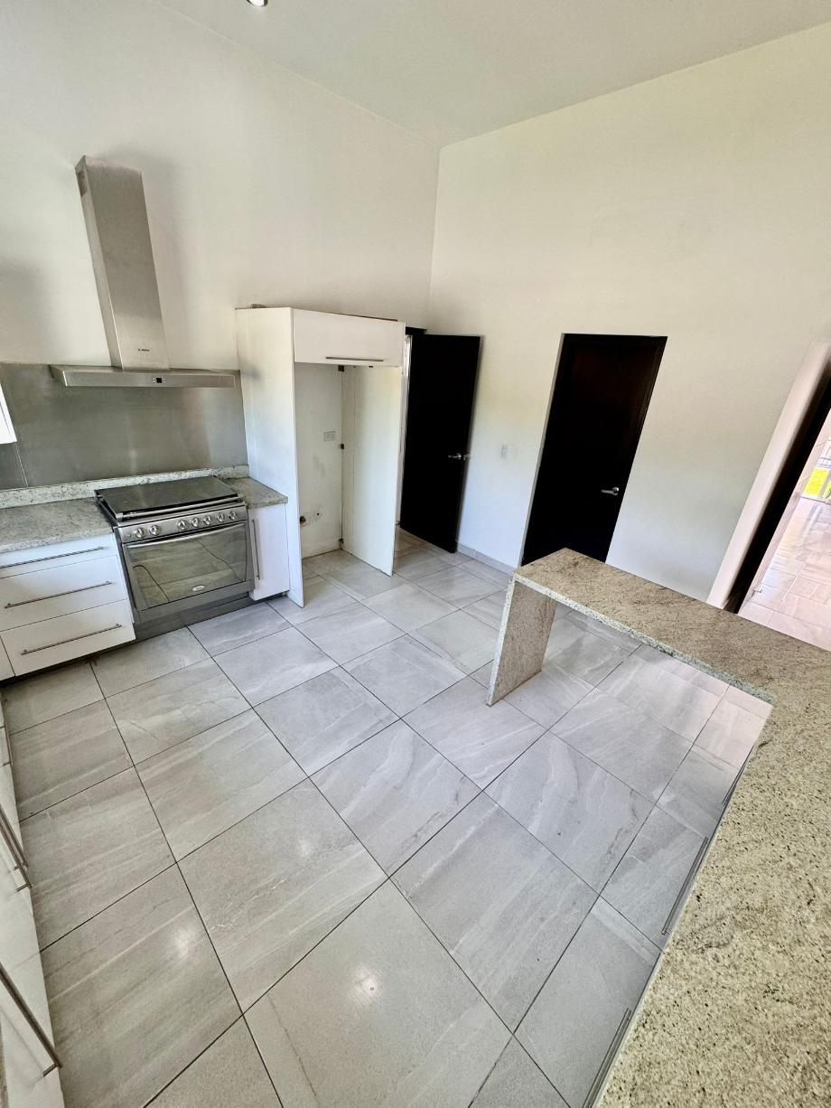 Borregos, Torreón, Coahuila de Zaragoza, 27266, Mexico, 3 Bedrooms Bedrooms, ,3 BathroomsBathrooms,Residential,For Sale,Borregos,1591532