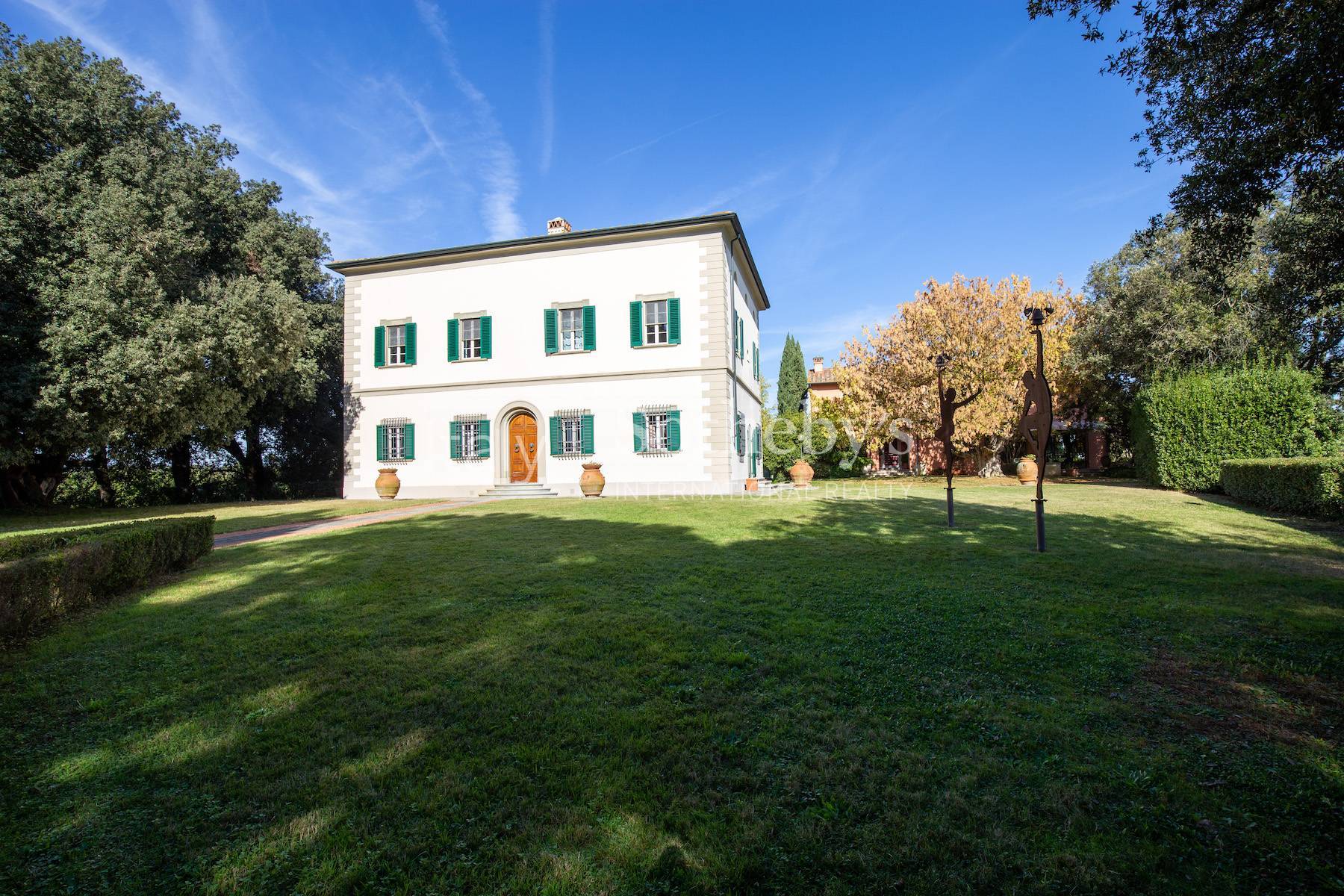  Villa with dépendance and vineyard in Tuscany - 物件實景
