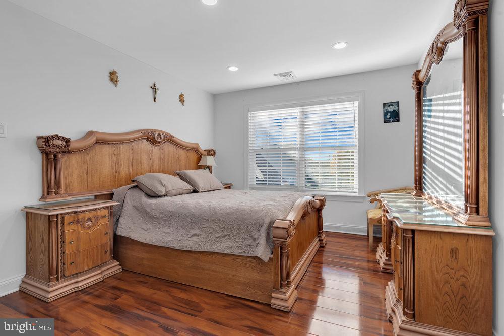 Bordentown, New Jersey, 08505, United States, 4 Bedrooms Bedrooms, ,3 BathroomsBathrooms,Residential,For Sale,1989199