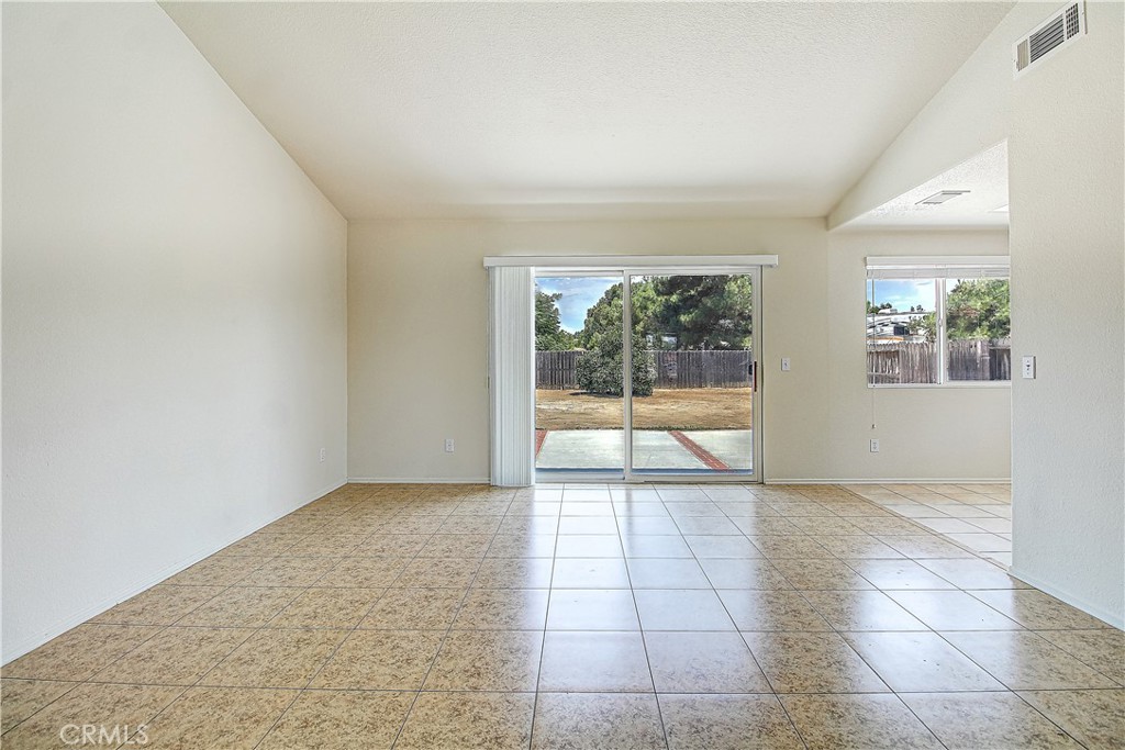 19364 Summerwind Trail, Perris, California, 92570, United States, 4 Bedrooms Bedrooms, ,2 BathroomsBathrooms,Residential,For Sale,19364 Summerwind Trail,1618757