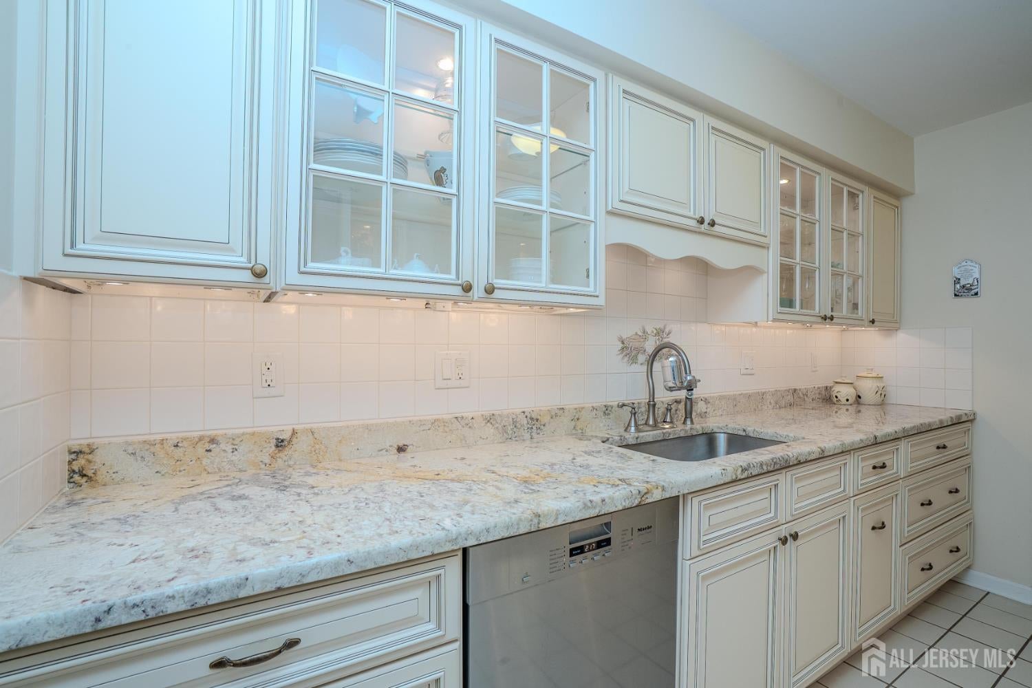 South Brunswick, New Jersey, 08824, United States, 3 Bedrooms Bedrooms, ,3 BathroomsBathrooms,Residential,For Sale,1980206