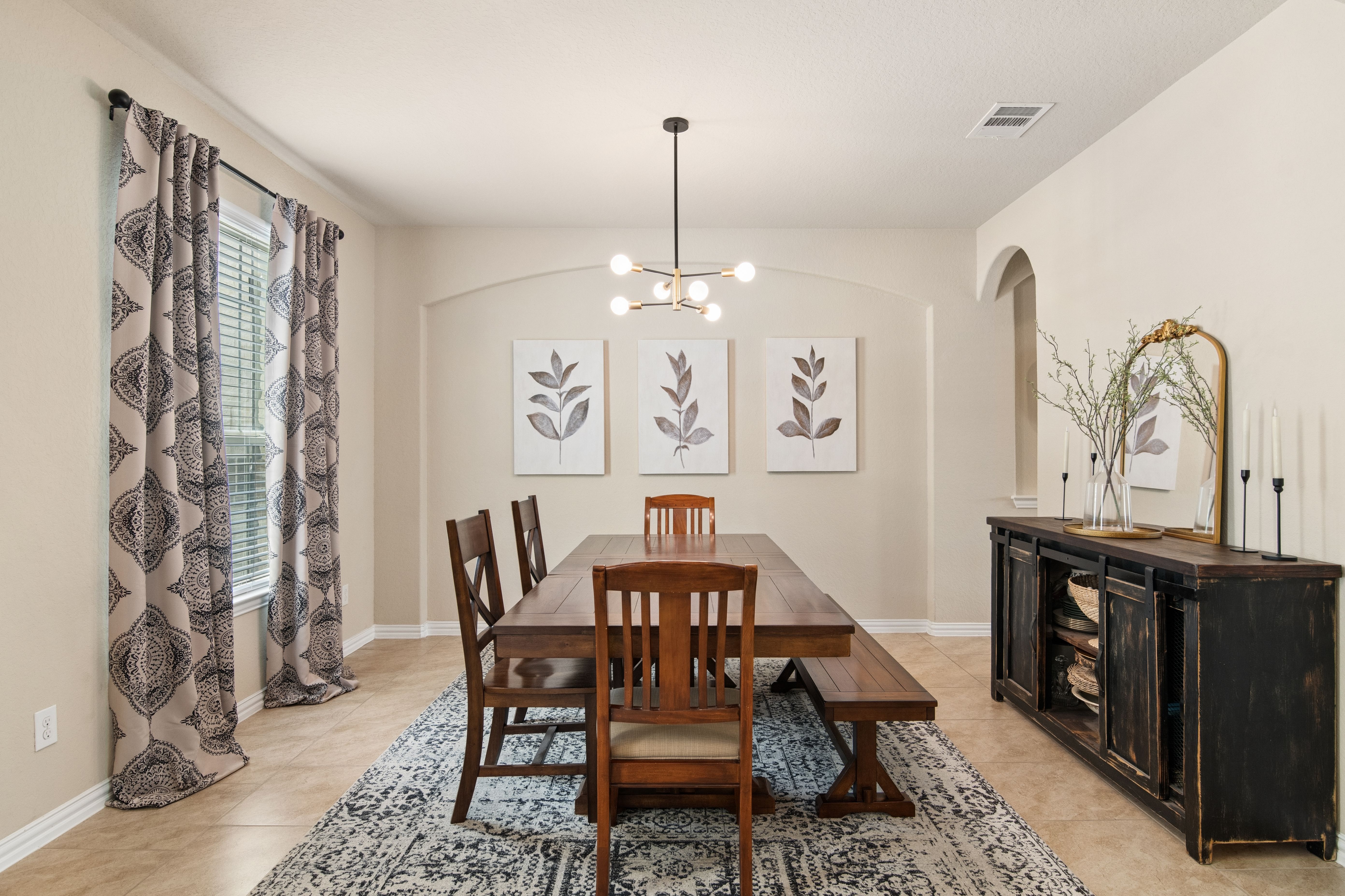  Open Concept Living in Kallison Ranch - 物件實景