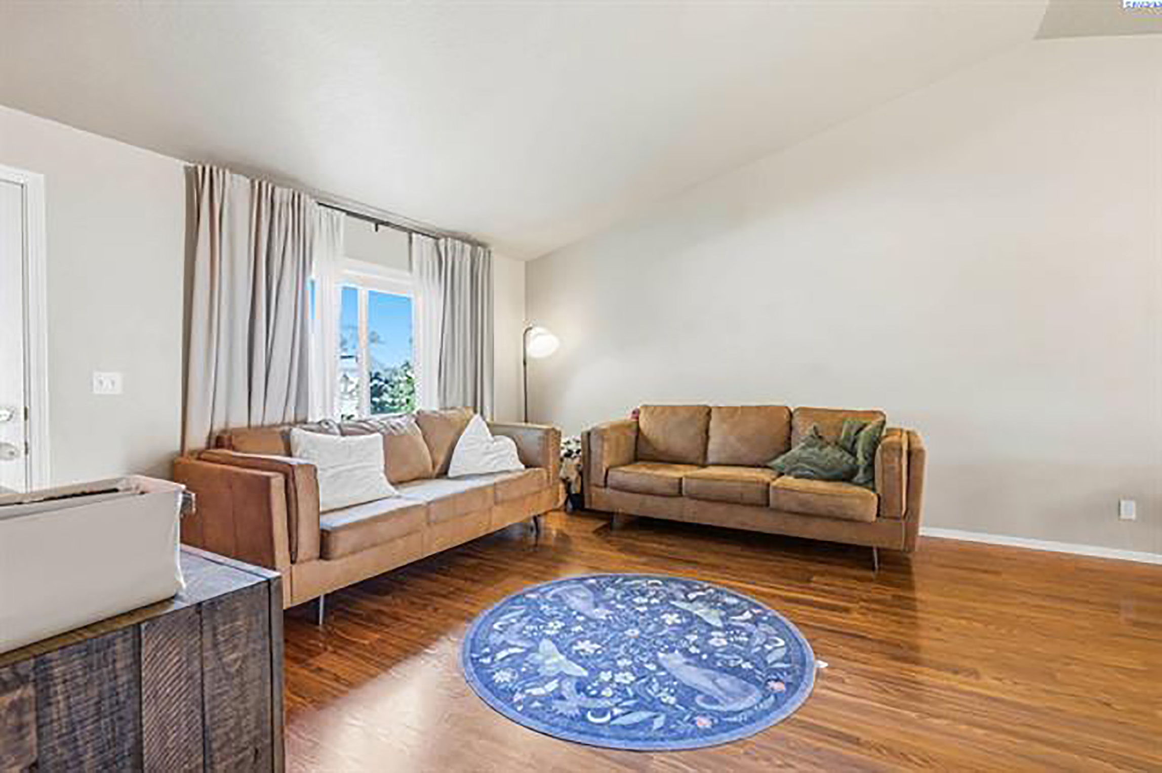  Wonderful 3 Bed Home RV /Boat Parking, Fully Fenced - 物件實景