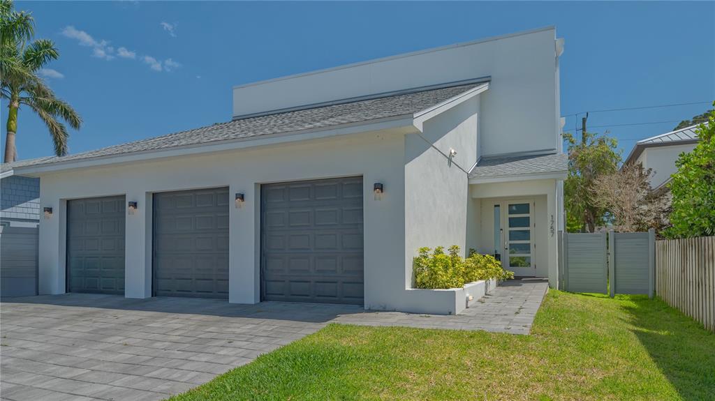 Sarasota, Florida, 34236, United States, 4 Bedrooms Bedrooms, ,4 BathroomsBathrooms,Residential,For Sale,1796766