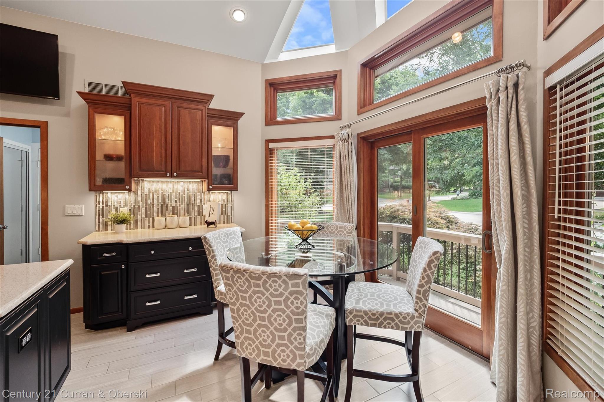 Northville, Michigan, 48167, United States, 4 Bedrooms Bedrooms, ,4 BathroomsBathrooms,Residential,For Sale,1923086