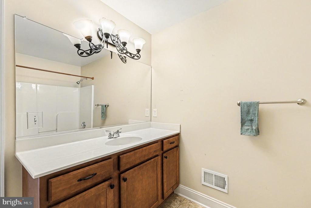 Winchester, Virginia, 22602, United States, 4 Bedrooms Bedrooms, ,3 BathroomsBathrooms,Residential,For Sale,2040713