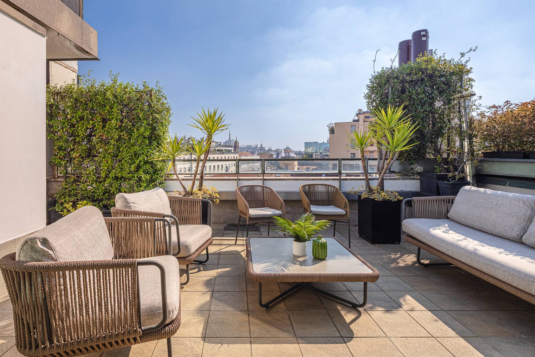  Prestigious penthouse with terrace steps from Montenapoleone - 物件實景