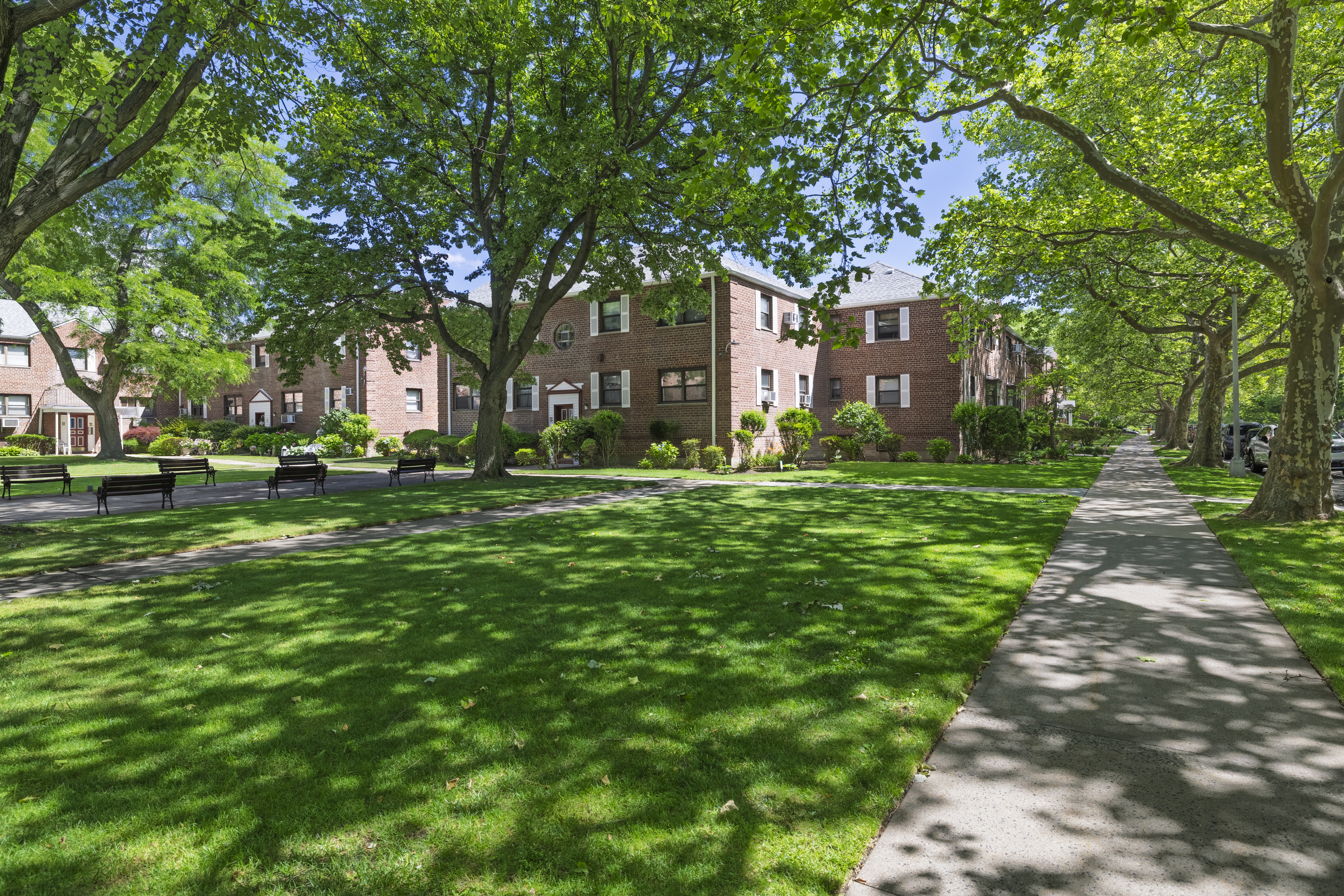  86-29 Shore Parkway, Howard Beach, NY, 11414 - 物件實景