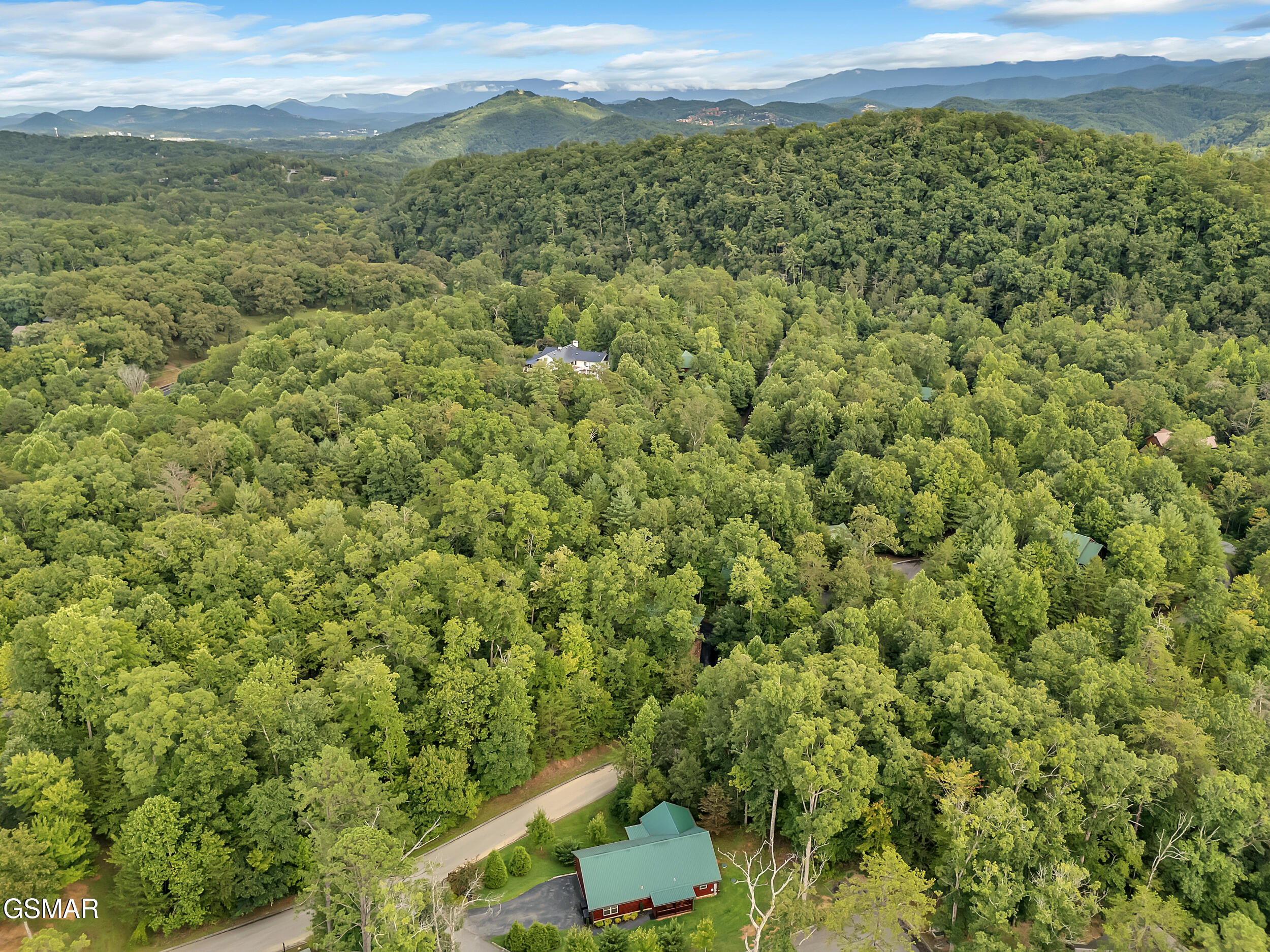 Pigeon Forge, Tennessee, 37876, United States, 4 Bedrooms Bedrooms, ,4 BathroomsBathrooms,Residential,For Sale,1944632
